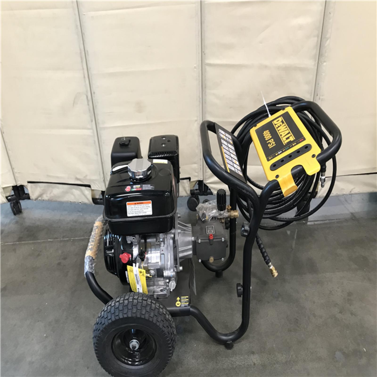Dewalt 4000 psi at 3.5 gpm gas on sale pressure washer