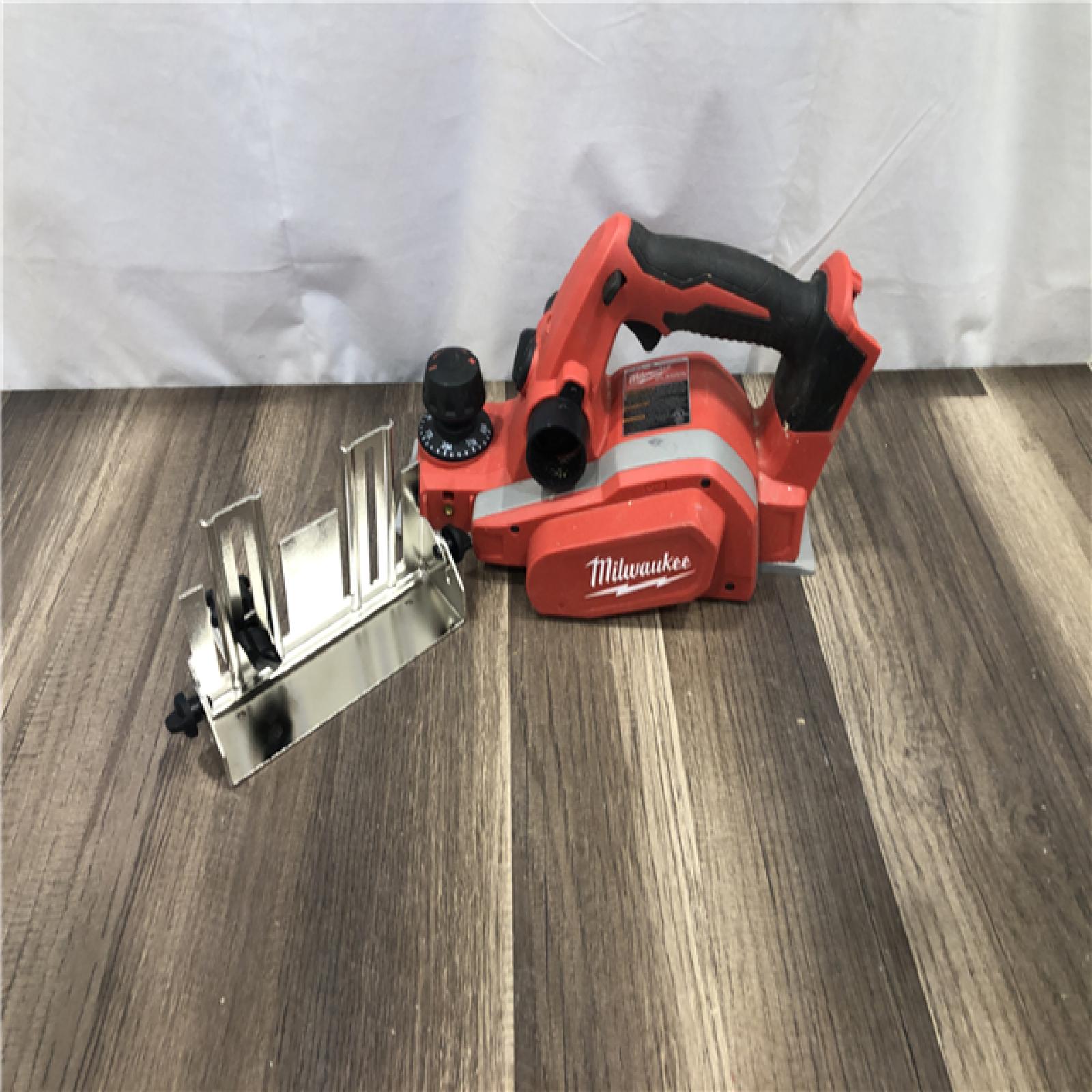 AS-IS Milwaukee 18V Lithium-Ion Cordless 3-1/4 in. Planer (Tool-Only)