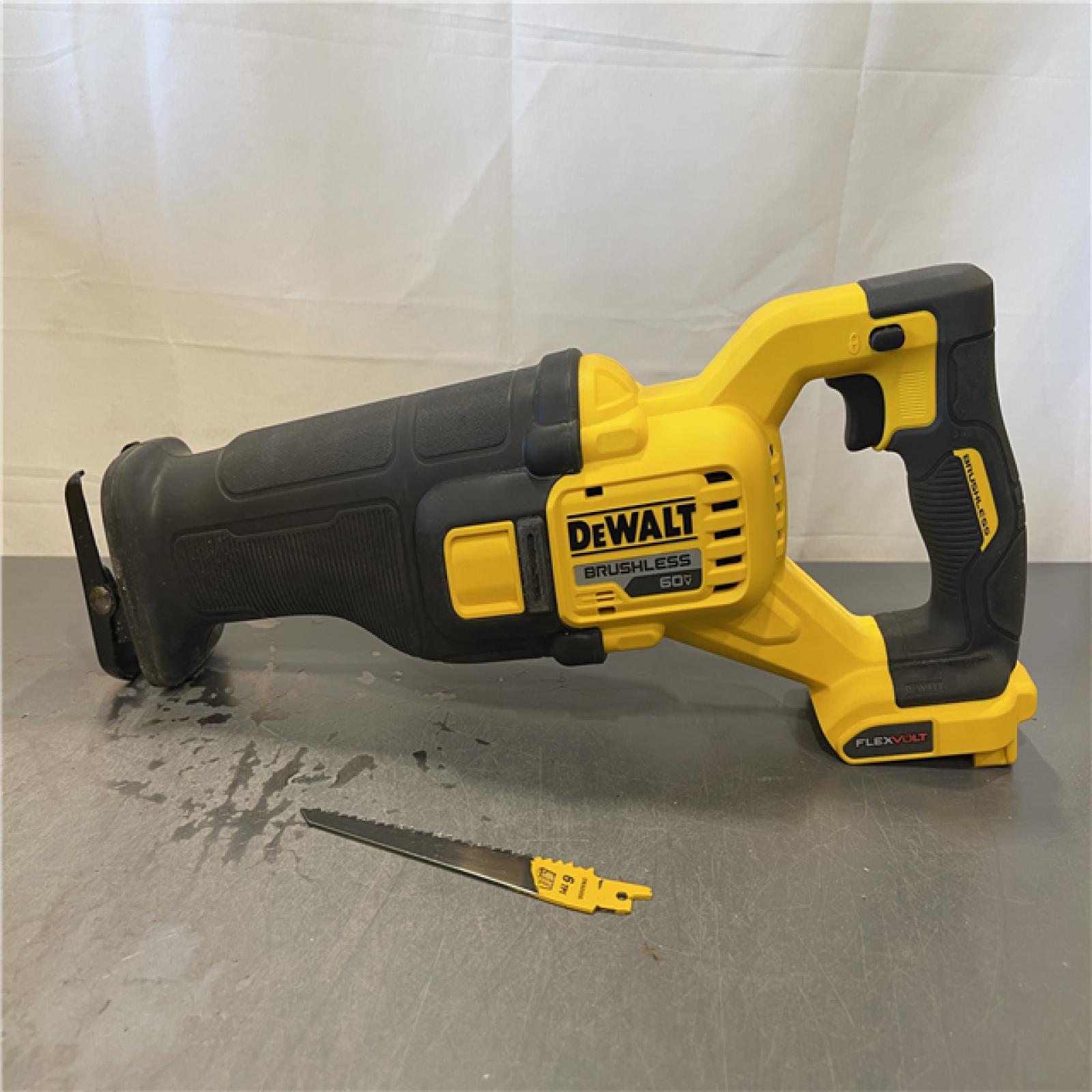 AS-IS - DeWalt FLEXVOLT 60V MAX Cordless Brushless Reciprocating Saw