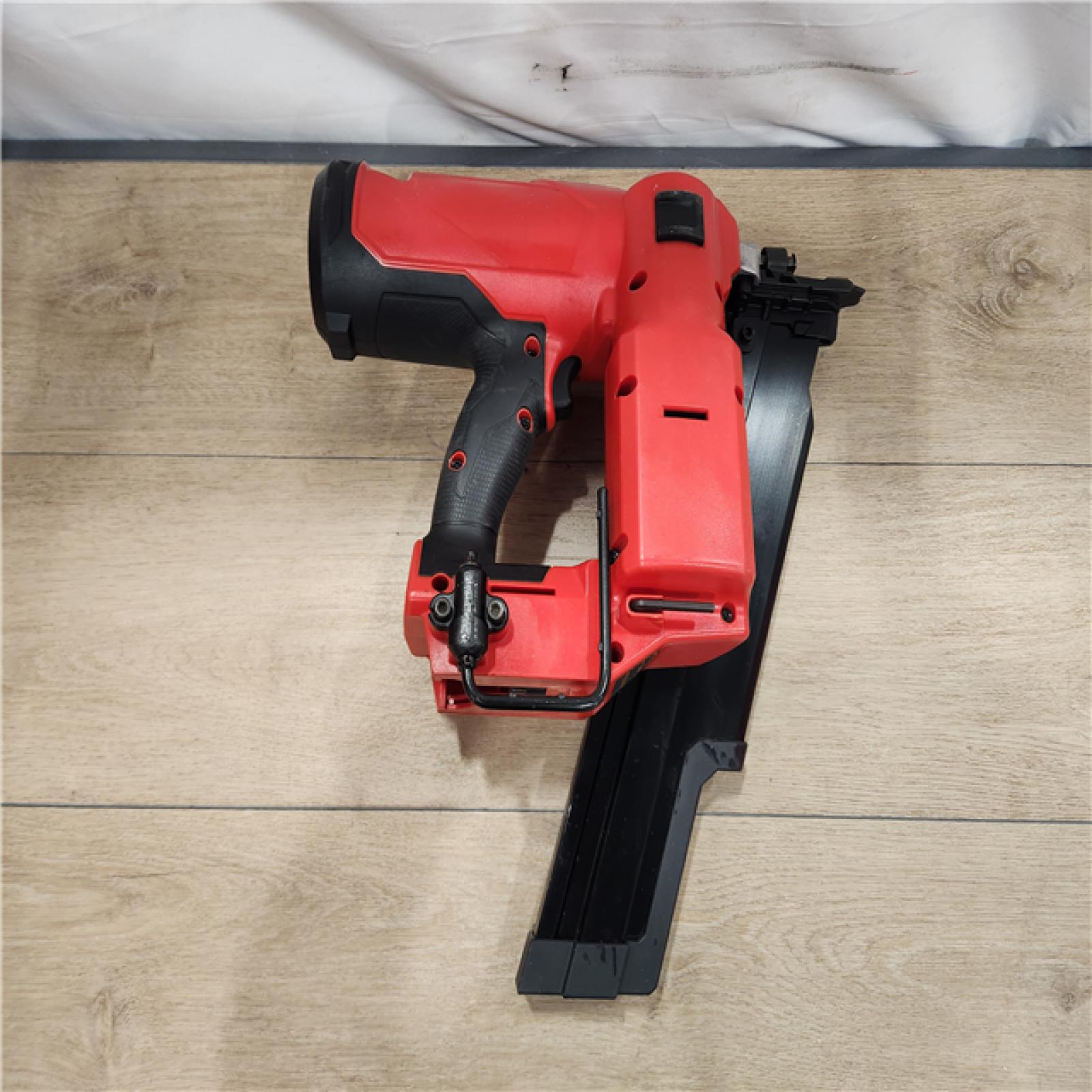 AS-IS- Milwaukee M18 FUEL 21-Degree Cordless Framing Nailer (Tool Only)