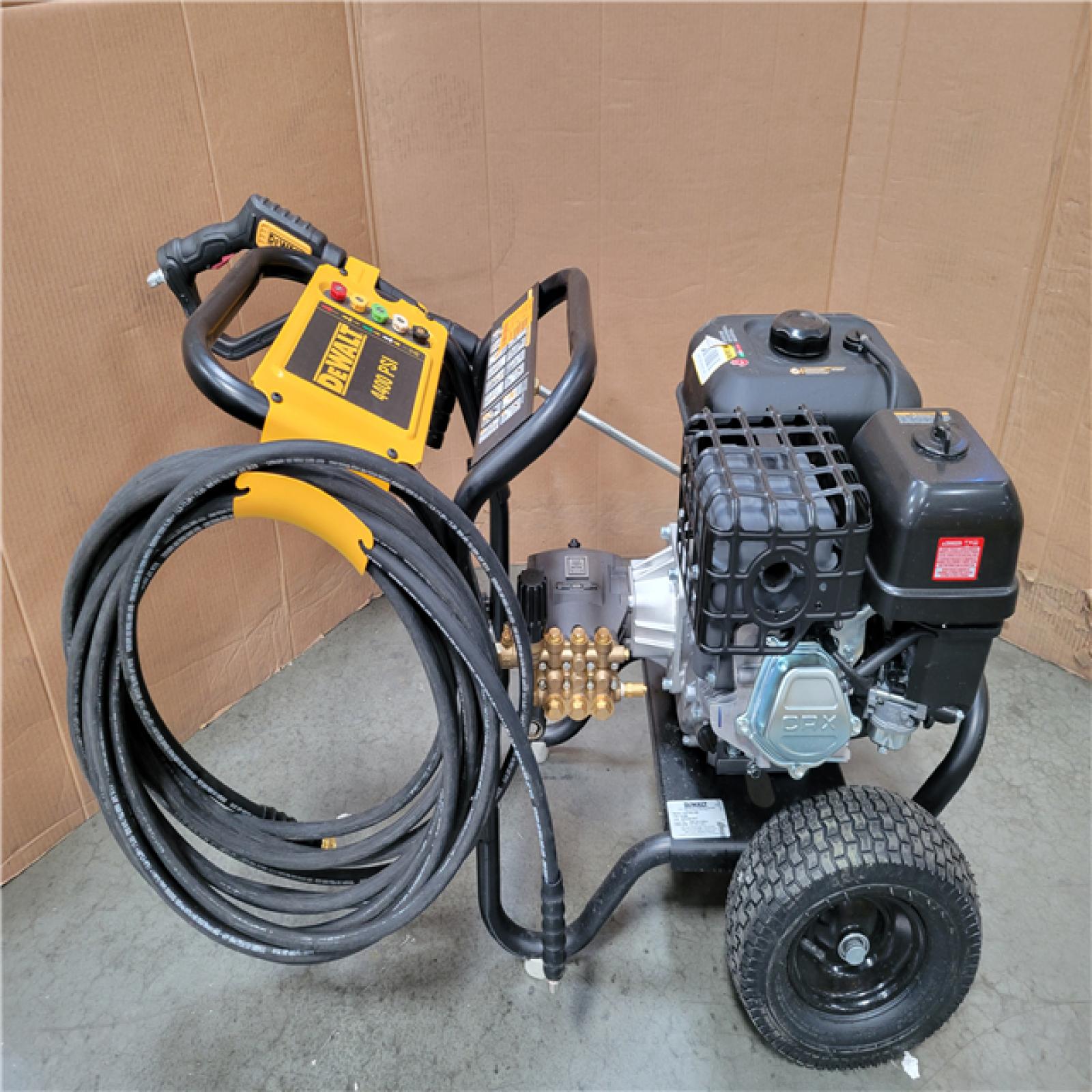 CALIFORNIA AS-IS DEWALT 4400 PSI PORTABLE PRESSURE WASHER
