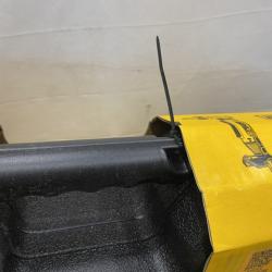 NEW - DEWALT 20V MAX Cordless 1 in. PEX Expansion Tool Kit