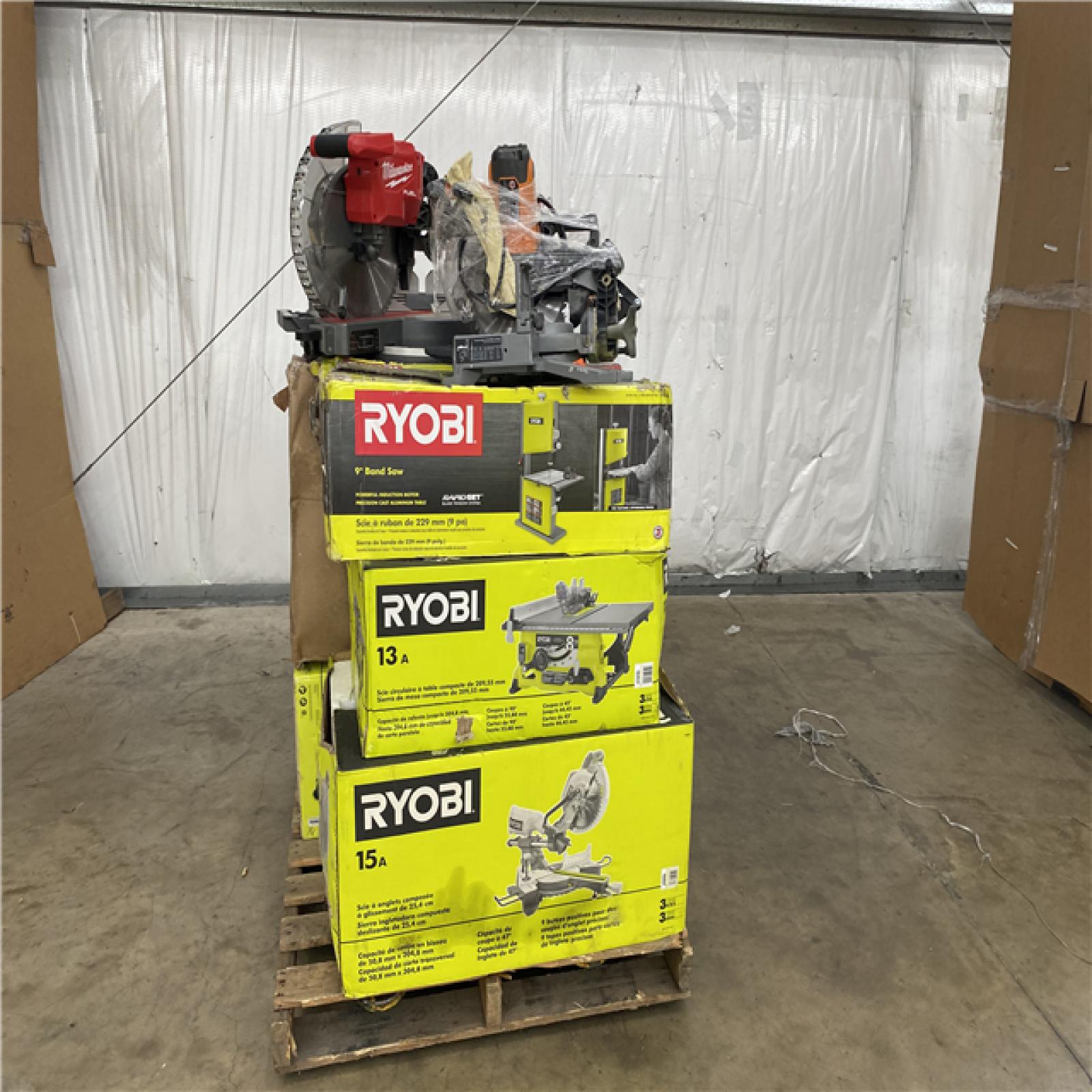 Houston Location AS IS - Tool Pallet