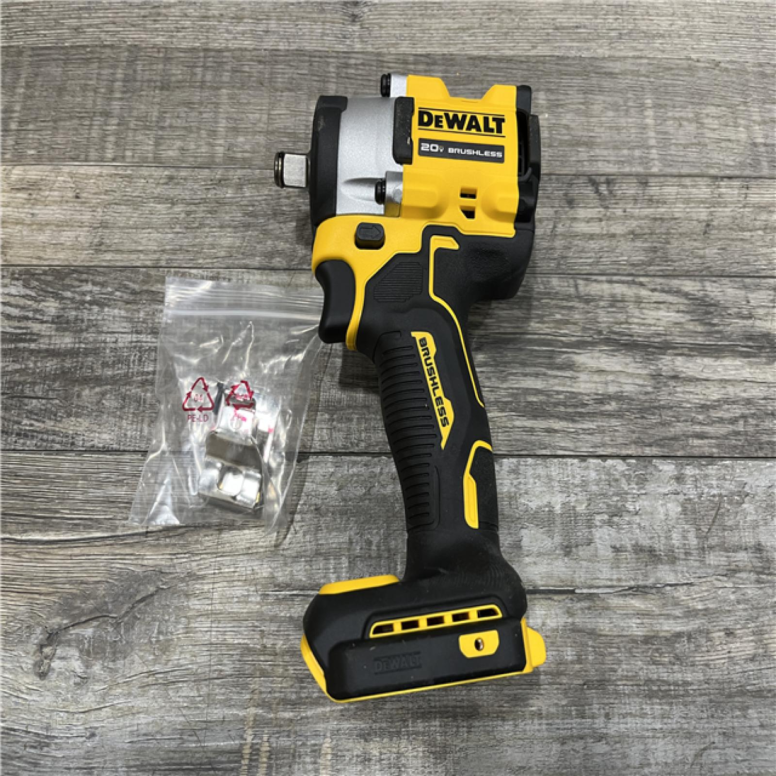 LIKE NEW - DEWALT ATOMIC 20V MAX Cordless Brushless 1/2 in. Variable Speed Impact Wrench (Tool Only)