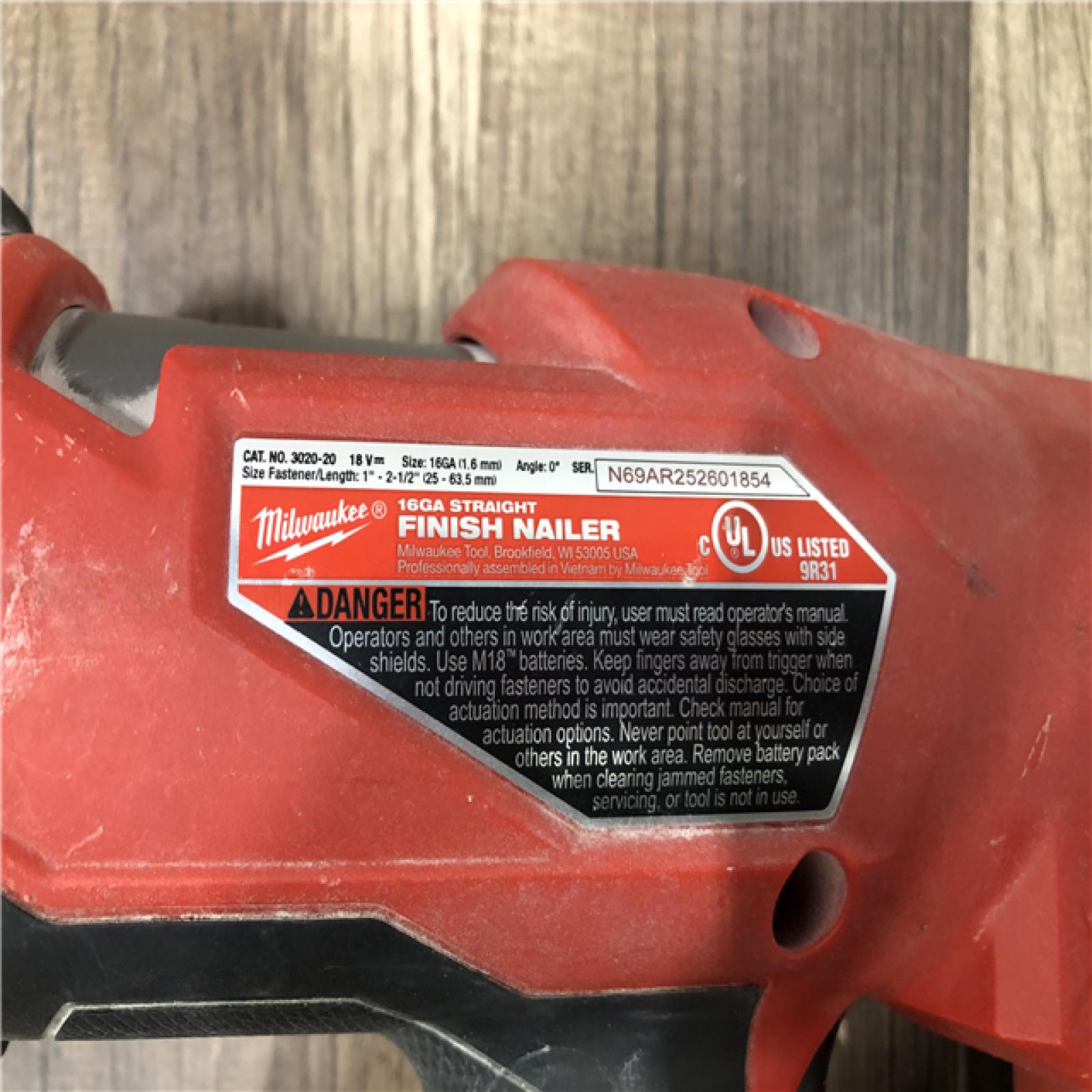 AS-IS Milwaukee  FUEL 18-Volt Lithium-Ion Brushless Cordless Gen ll 16-Gauge Straight Finish Nailer (Tool Only)