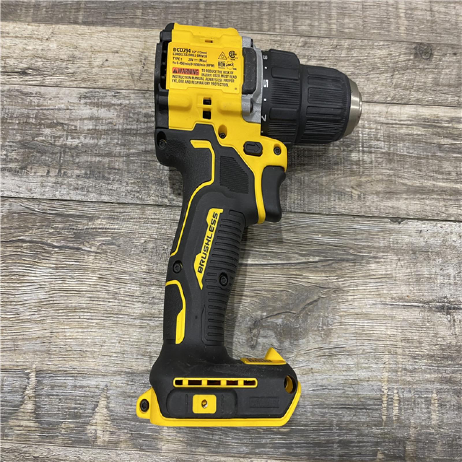 AS-IS DEWALT Atomic 20V Lithium-Ion Cordless Compact 1/2 in. Drill/Driver Kit