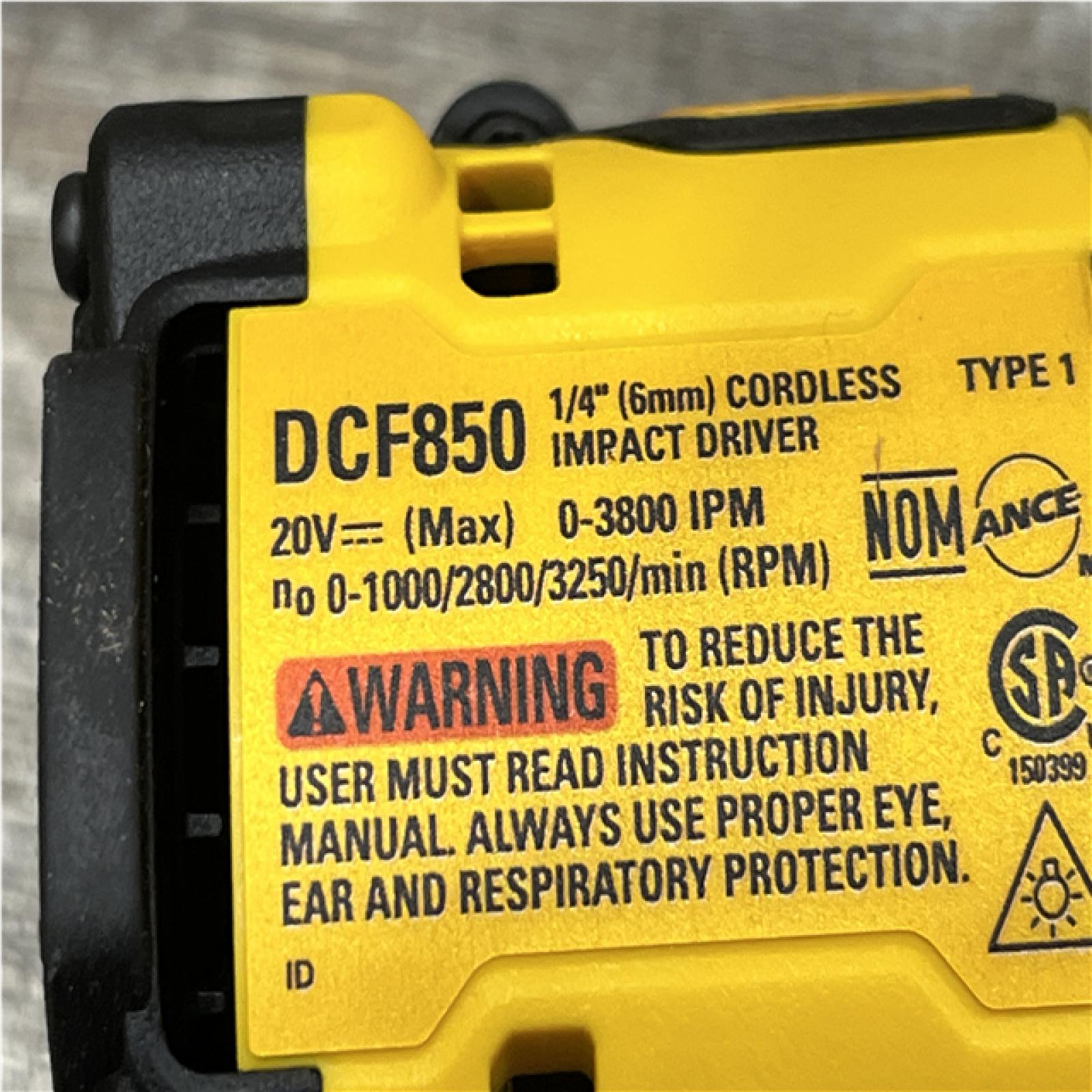 AS-IS DEWALT ATOMIC 20V MAX Lithium-Ion Cordless 1/4 in. Brushless Impact Driver Kit