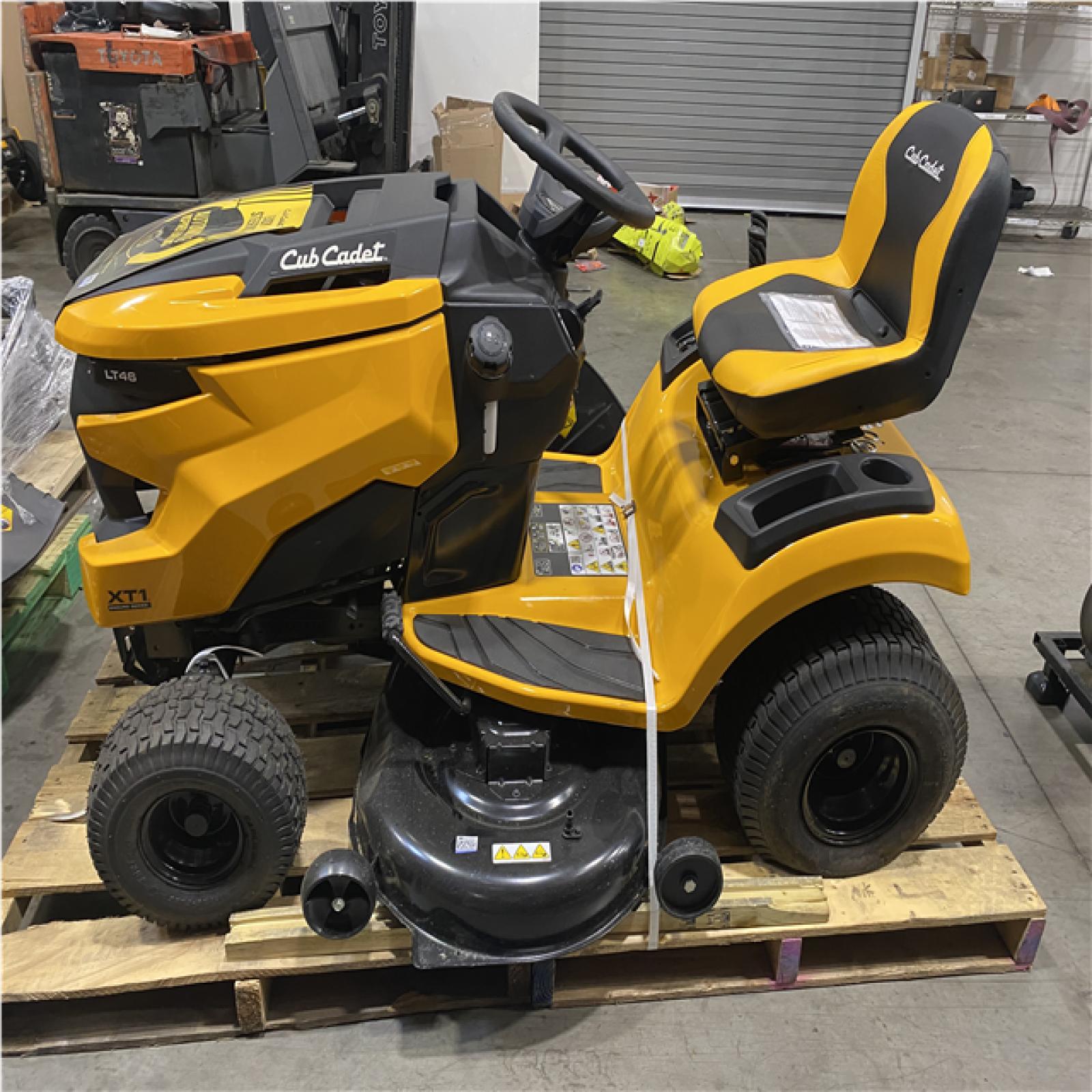 Dallas Location - As-Is Cub Cadet XT1 LT46 Lawn Tractor
