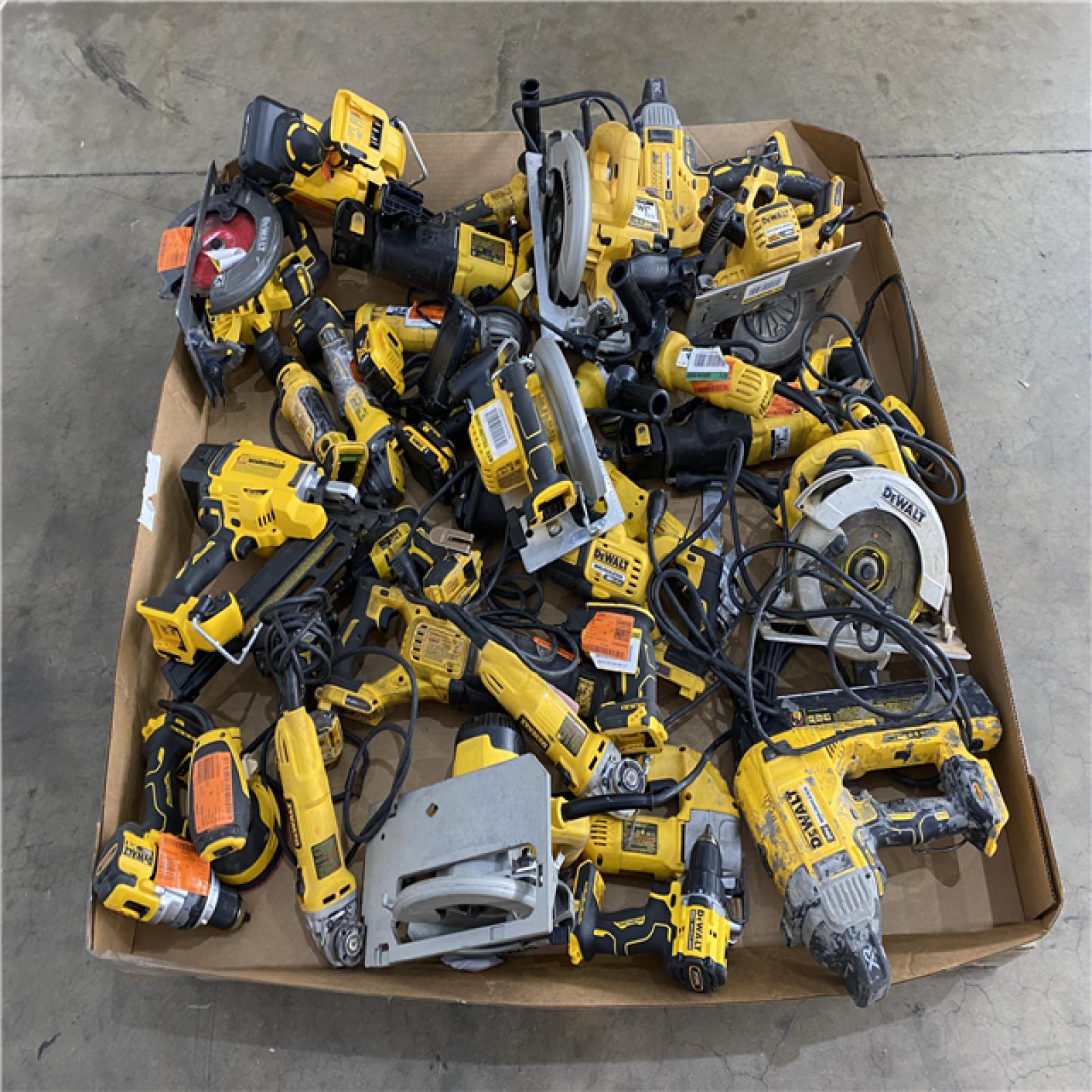 Houston Location AS IS - Tool Pallet