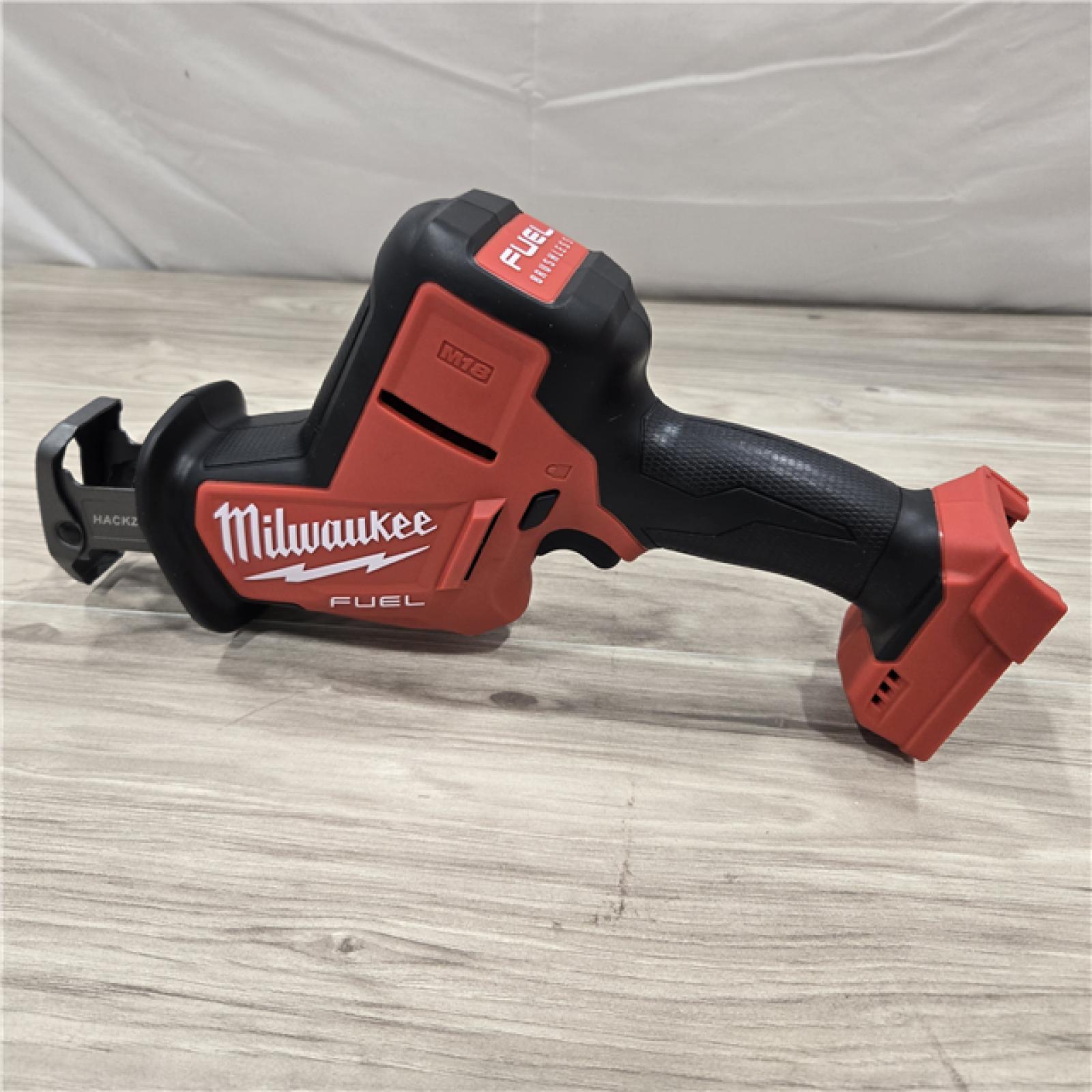 LIKE NEW! - Milwaukee 2719-20 Hackzall Reciprocating Saw