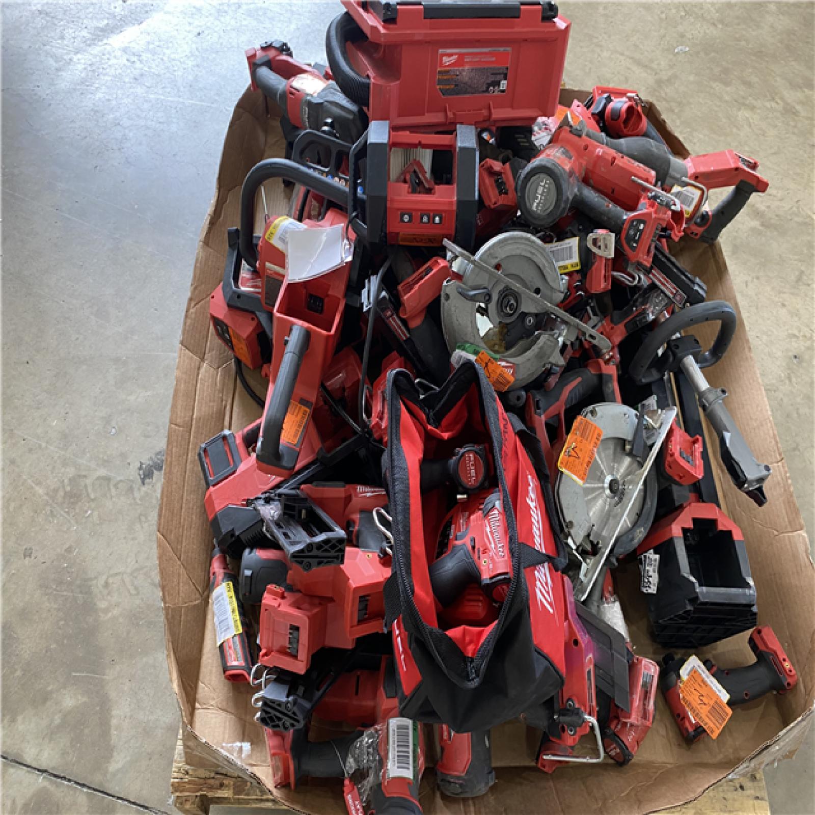 Houston Location AS IS - Tool Pallet