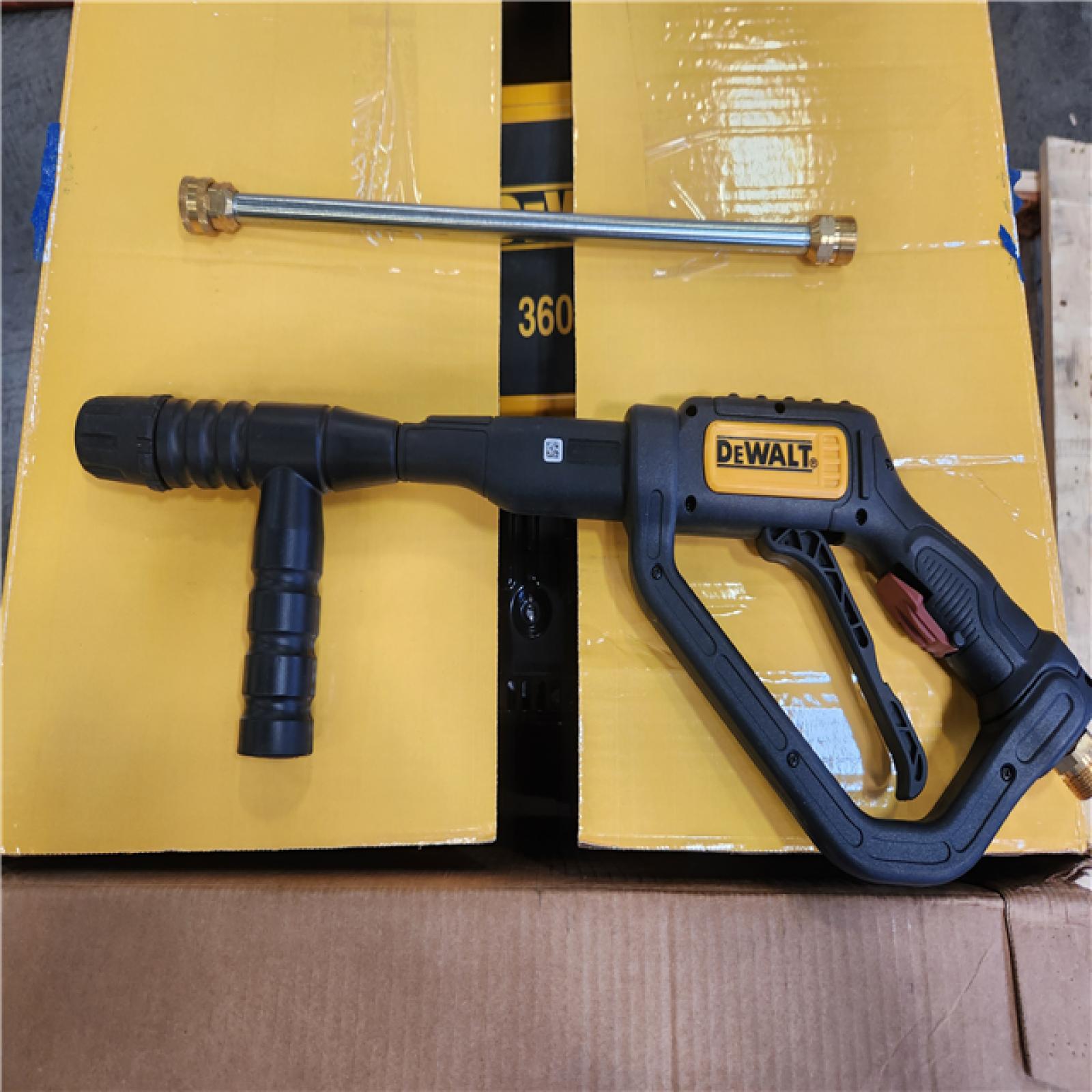 Phoenix DEWALT 3600 PSI 2.5 GPM Gas Pressure Washer with Honda GX200 Engine  Heavy-Duty Commercial Cold Water Power Cleaner (NO Hose)