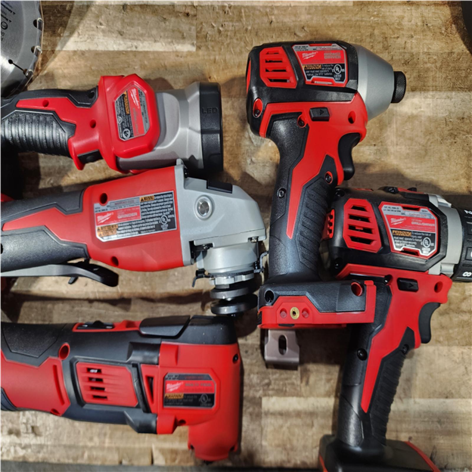 Houston Location AS-IS M18 18-Volt Lithium-Ion Cordless Combo Kit (6-Tool) with 2-Batteries  Charger and Tool Bag