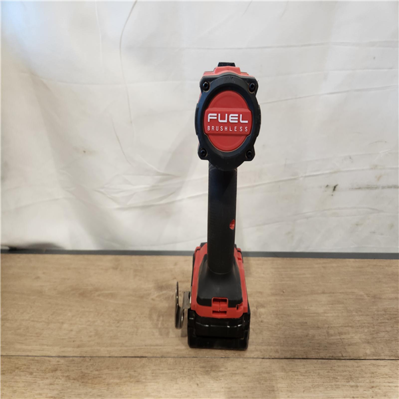 AS-IS- Milwaukee FUEL 18V Lithium-Ion Brushless Cordless 1/2 in. Hammer Drill Driver Kit