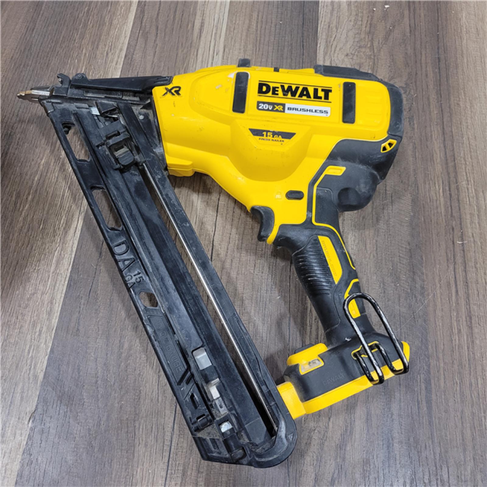 AS-IS  DEWALT 20V MAX XR 15 Ga. Cordless 34 Deg Nailer 20 V