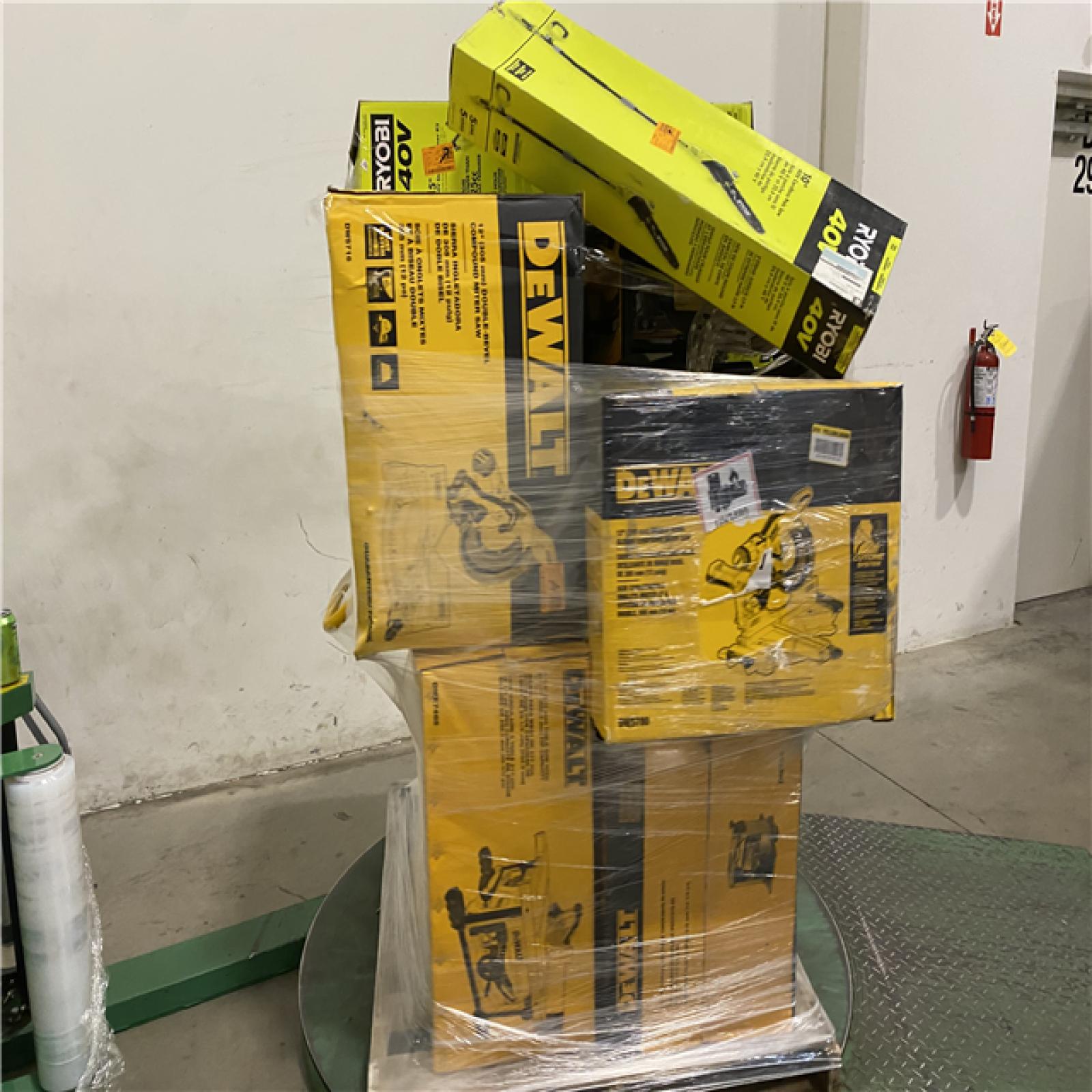 Dallas Location - As-Is Tool Pallet