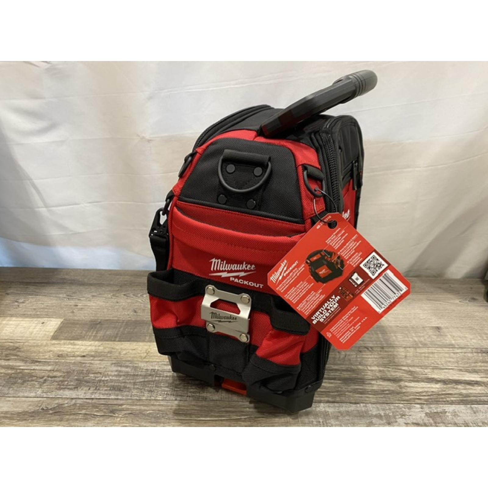 NEW - Milwaukee PACKOUT 15 in. Structured Tool Bag