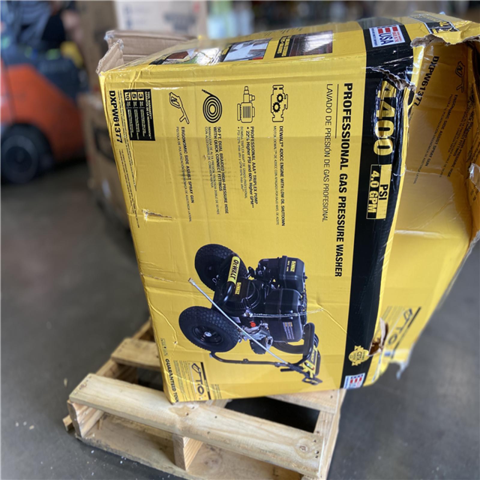 DALLAS LOCATION - DEWALT 4400 PSI 4.0 GPM Cold Water Gas Pressure Washer