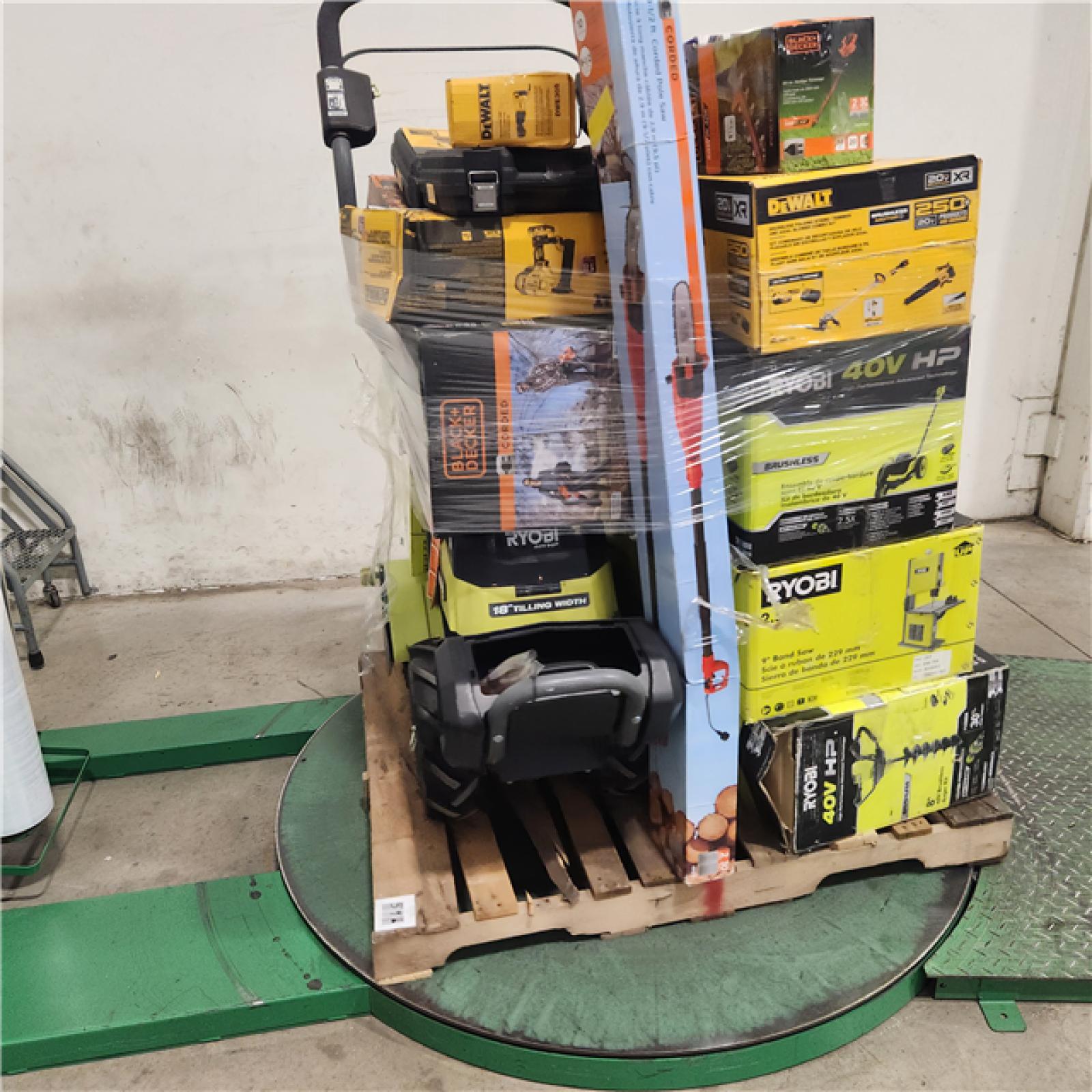 Dallas Location - As-Is Tool Pallet