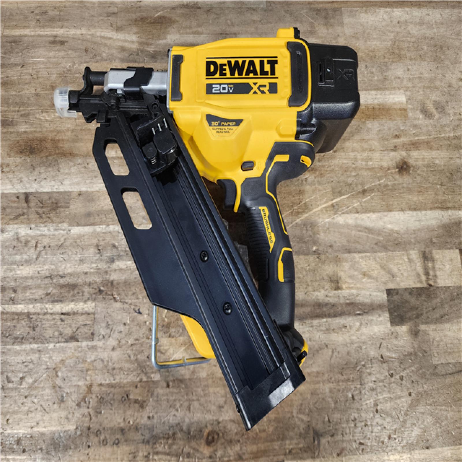 HOUSTON LOCATION - AS-IS (APPEARS LIKE NEW) DEWALT 20V 30 Degree Cordless Framing Nailer (Tool-Only)