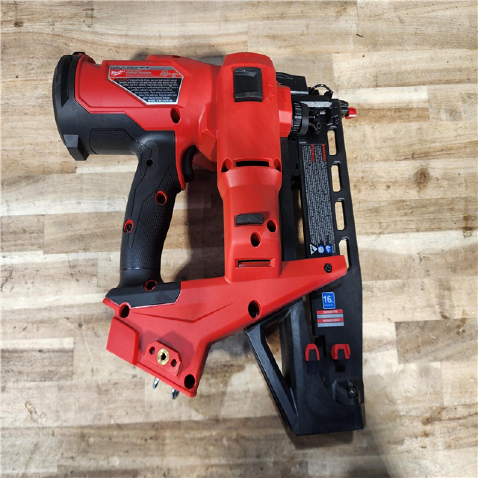 HOUSTON LOCATION - AS-IS (APPEARS LIKE NEW) Milwaukee FUEL 18-Volt Lithium-Ion Brushless Cordless Gen ll 16-Gauge Straight Finish Nailer (Tool Only)