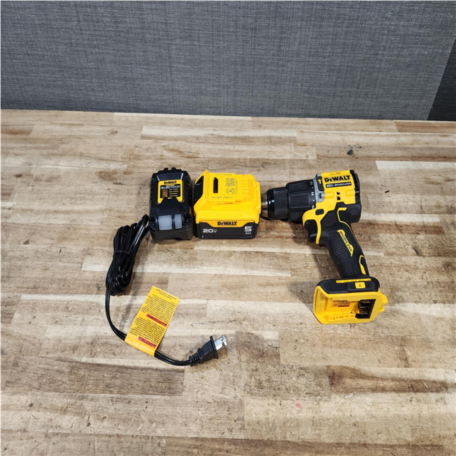 HOUSTON LOCATION - AS - IS DEWALT ATOMIC 20V Lithium-Ion Cordless 1/2 in. Hammer Drill Kit