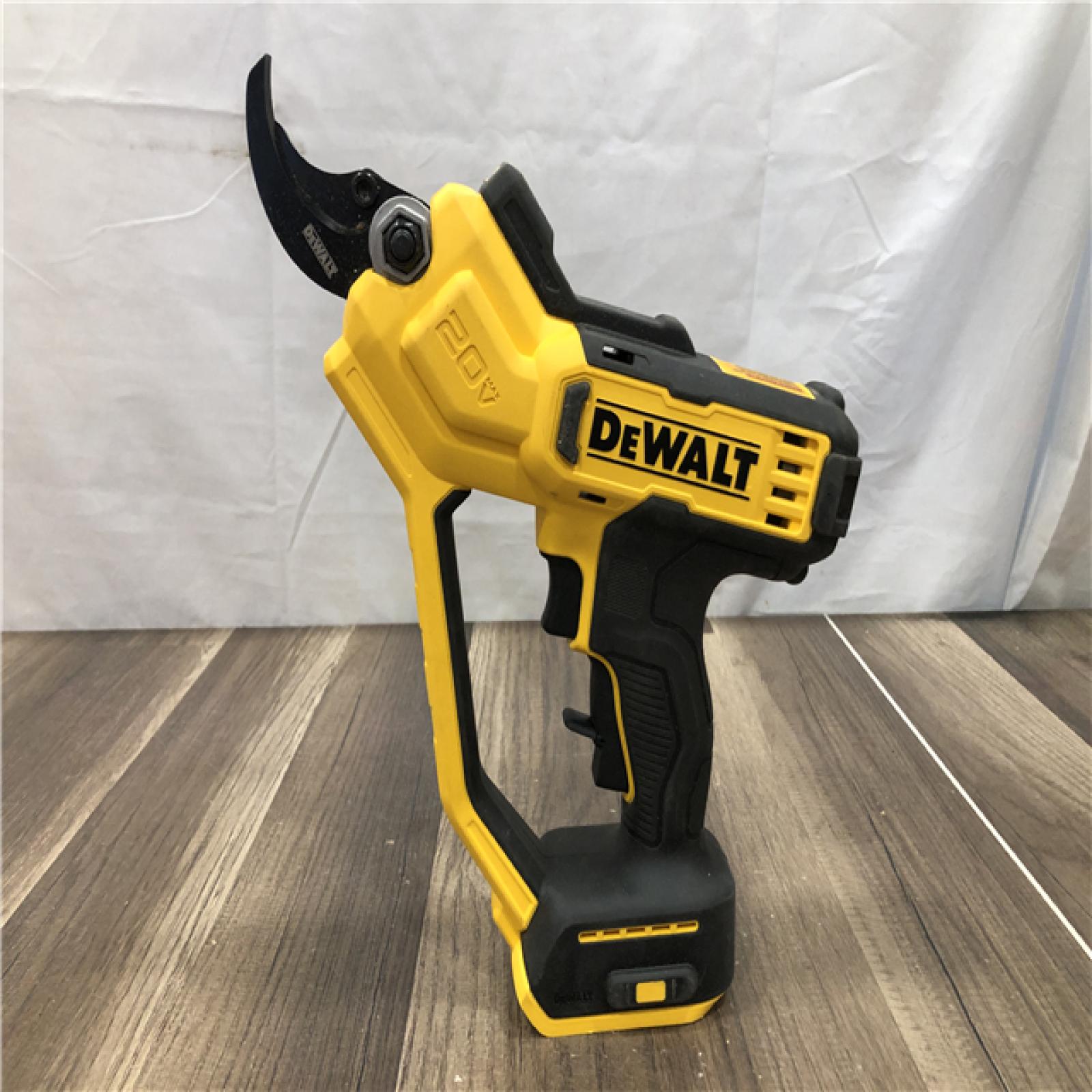 AS-IS DEWALT 20-Volt MAX 1 -1/2 in. Capacity Cordless Battery Powered Pruner (Tool Only)