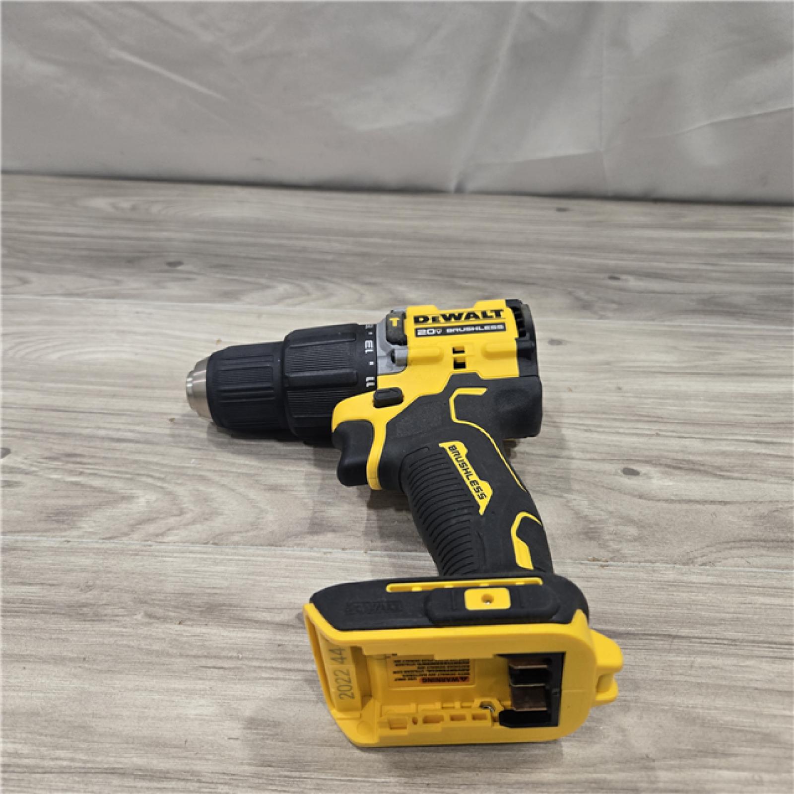 AS-IS DEWALT ATOMIC 20V Cordless 1/2 in. Compact Hammer Drill Kit