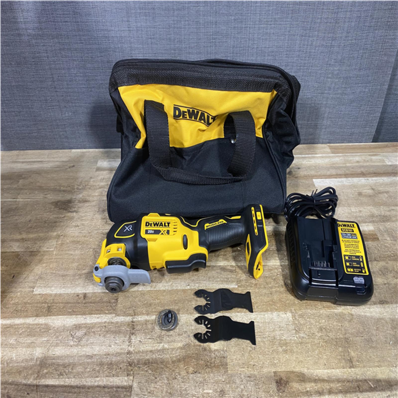 Houston Location AS-IS DEWALT 20V MAX XR Cordless Brushless 3-Speed Oscillating Multi Tool Kit
