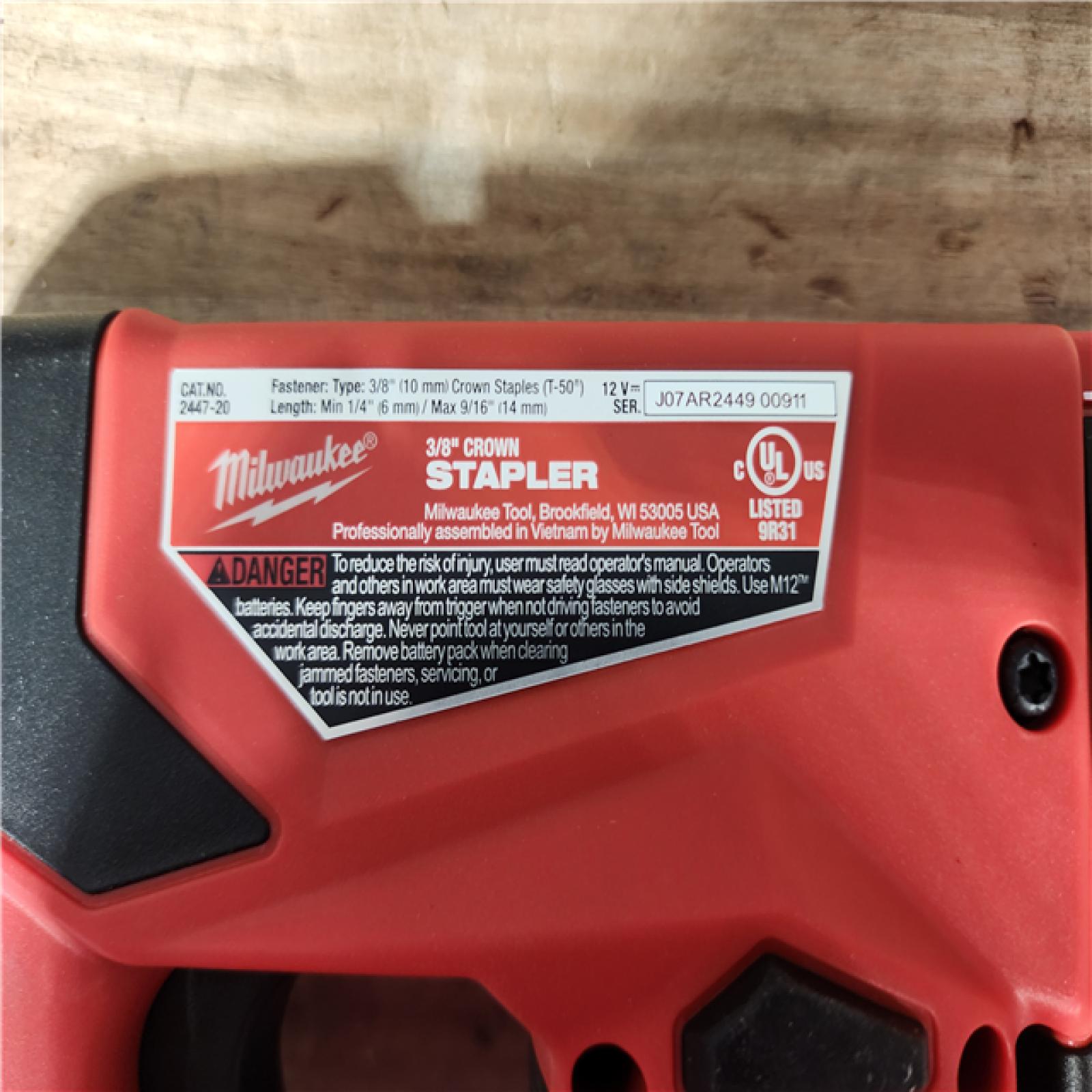 HOUSTON LOCATION - AS - IS Milwaukee M12 12-Volt Lithium-Ion Cordless 3/8 in. Crown Stapler (Tool-Only)