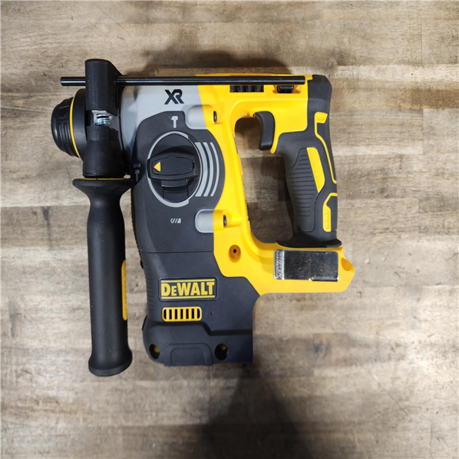 HOUSTON LOCATION - AS-IS DEWALT DCH273B 20V MAX SDS Rotary Hammer Drill, Tool Only
