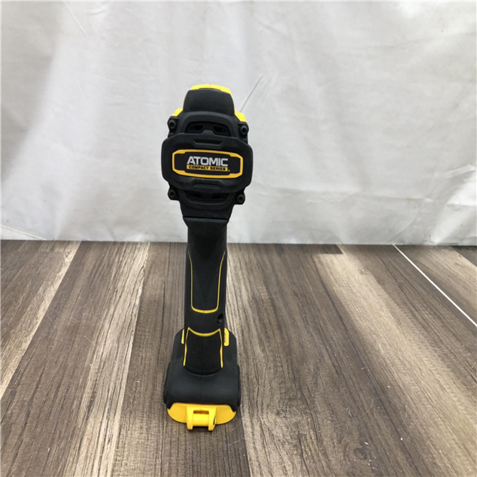 AS-IS DEWALT ATOMIC 20V Cordless 1/2 in. Compact Hammer Drill Kit