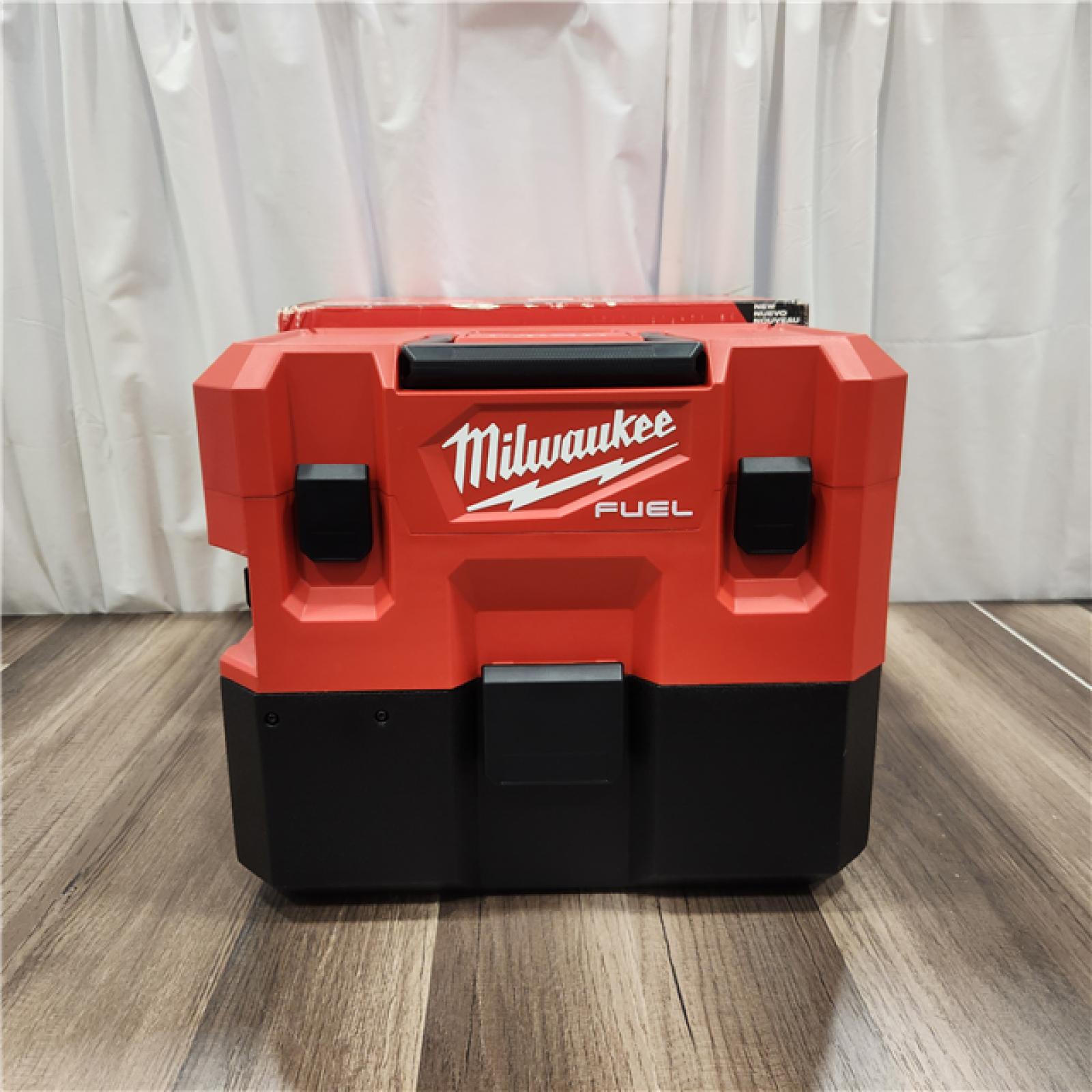 AS IS Milwaukee M12 Cordless Shop Vacuum - Tool Only