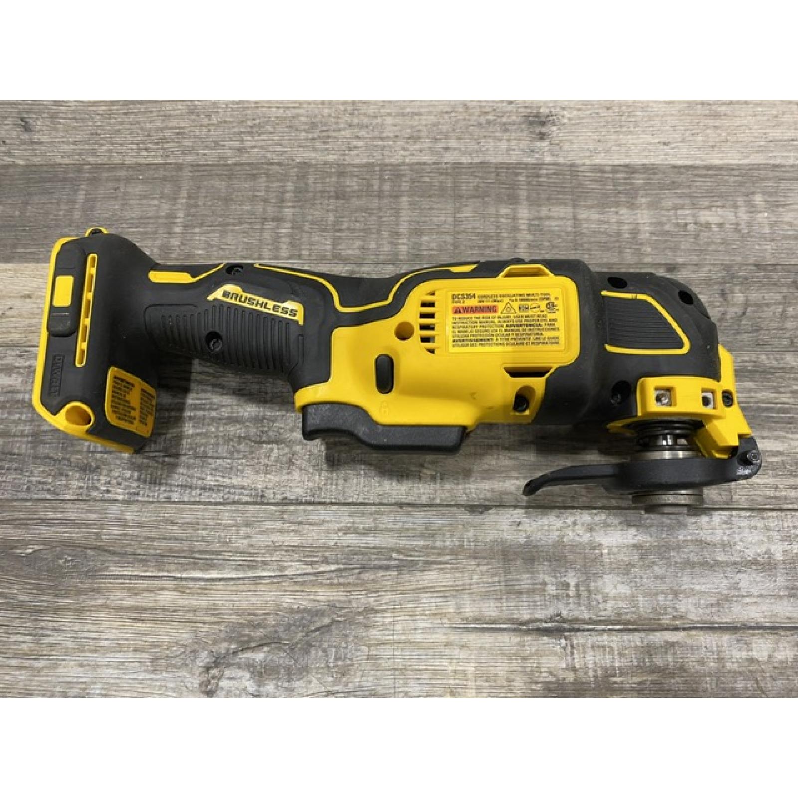 AS-IS DEWALT ATOMIC 20V MAX Cordless Brushless Oscillating Multi Tool Kit