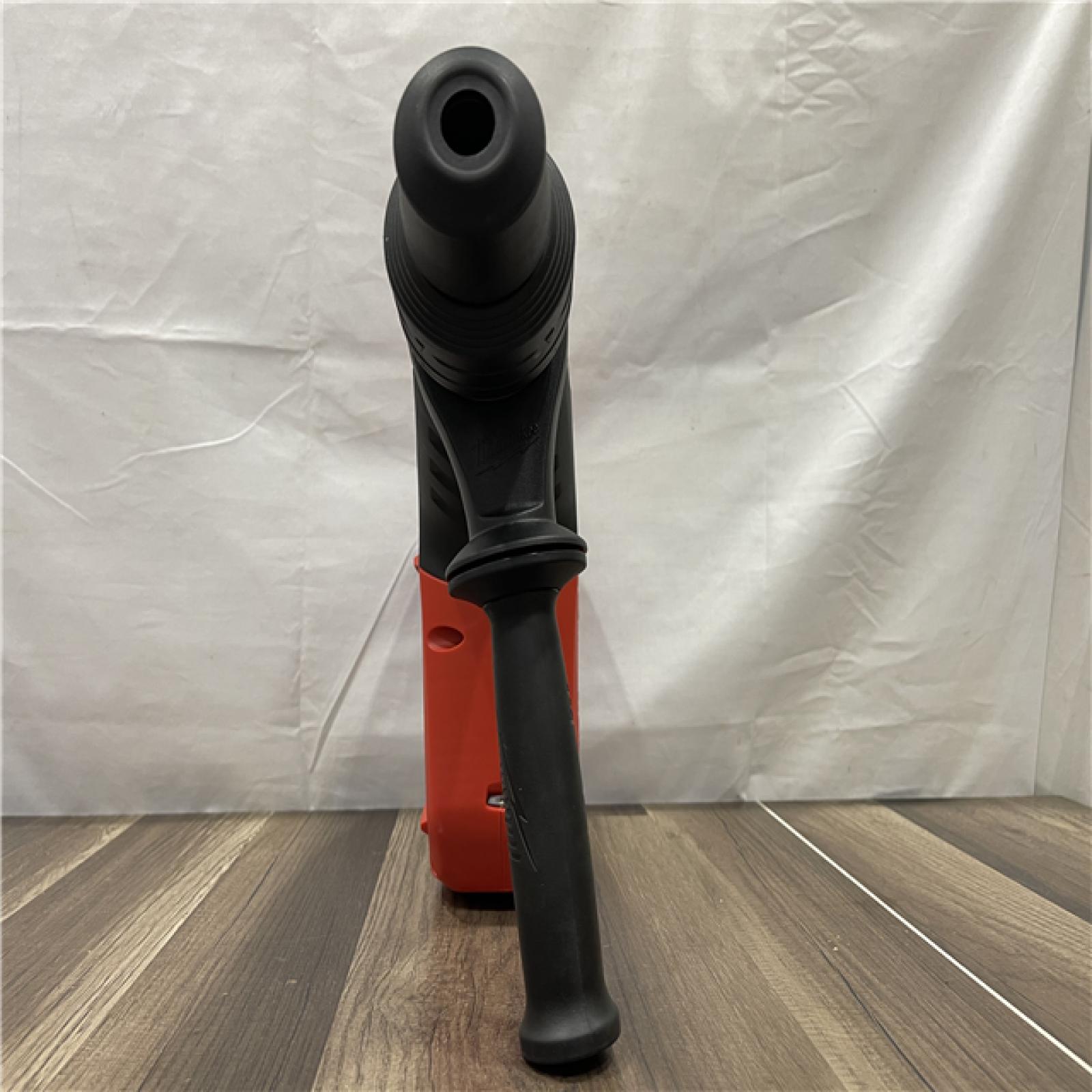 AS-IS Milwaukee FUEL 18V Lithium-Ion Brushless Cordless 1-9/16 in.  (Tool-Only)