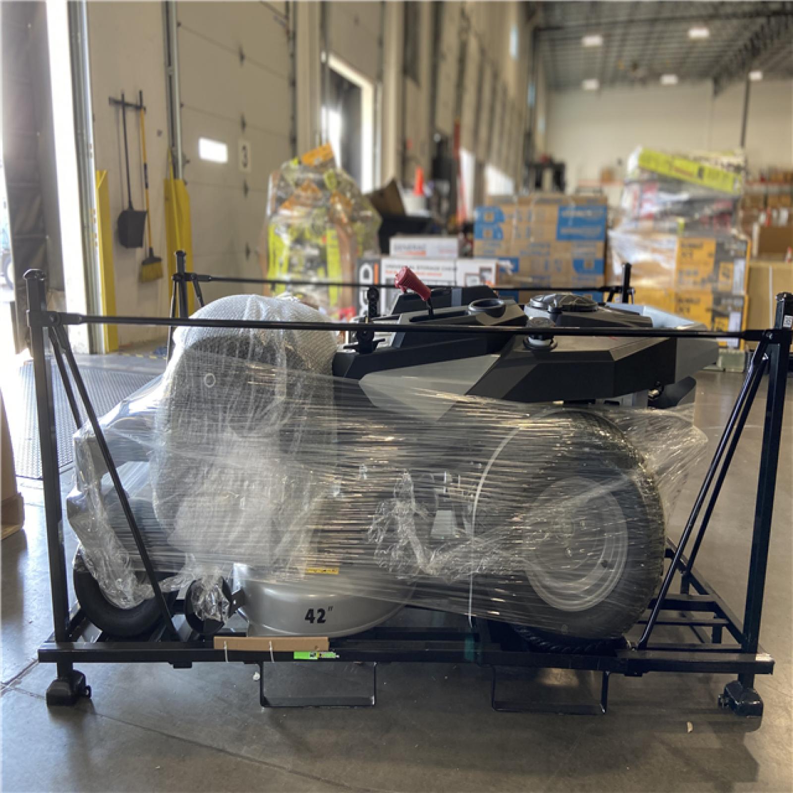 DALLAS LOCATION -Murray Cruz 42 in. 19.0 HP 540cc EX1900 Series Briggs and Stratton Engine Dual Hydrostatic Drive Gas Zero Turn Mower