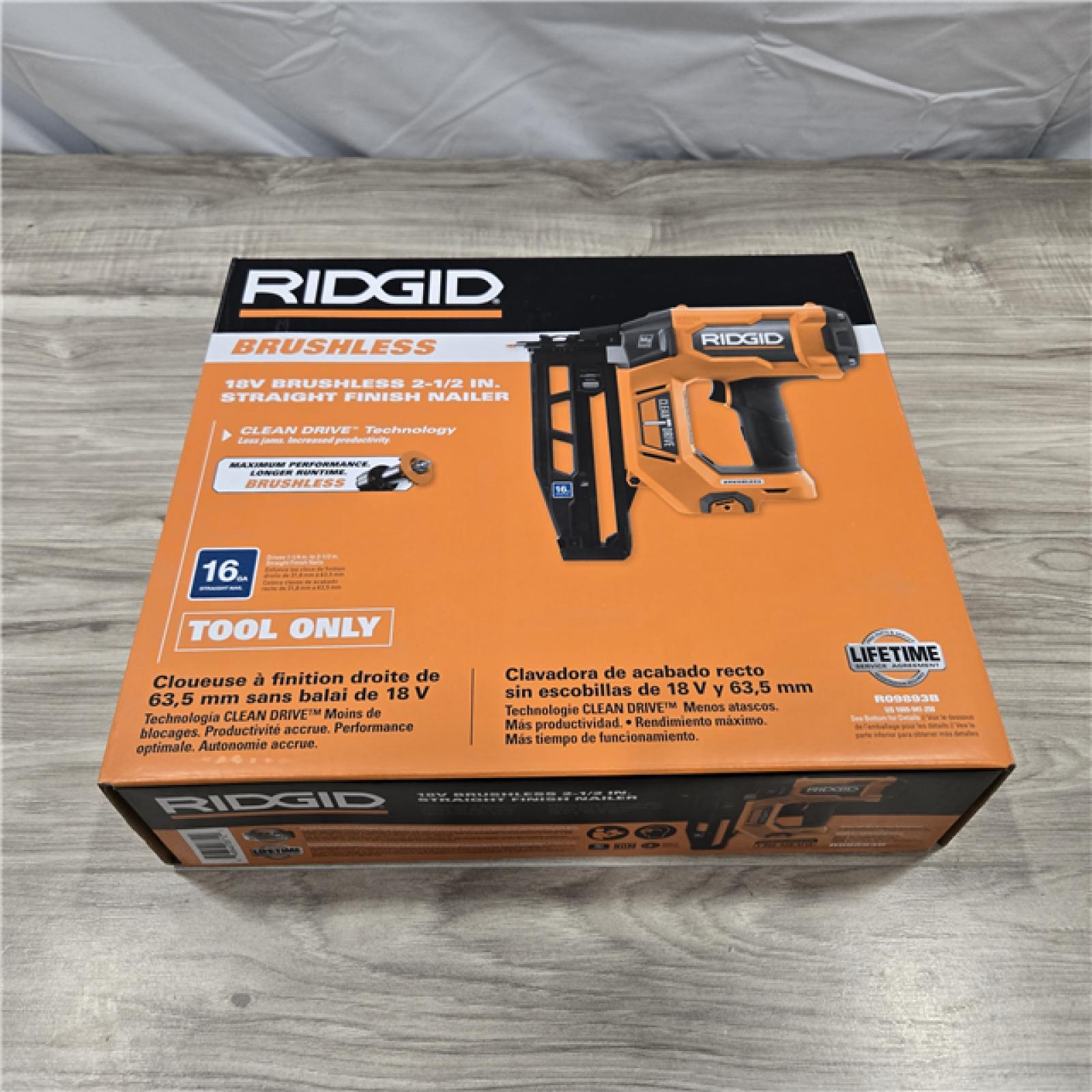 NEW! - 18V Brushless Cordless 16-Gauge 2-1/2 in. Straight Finish Nailer (Tool Only)
