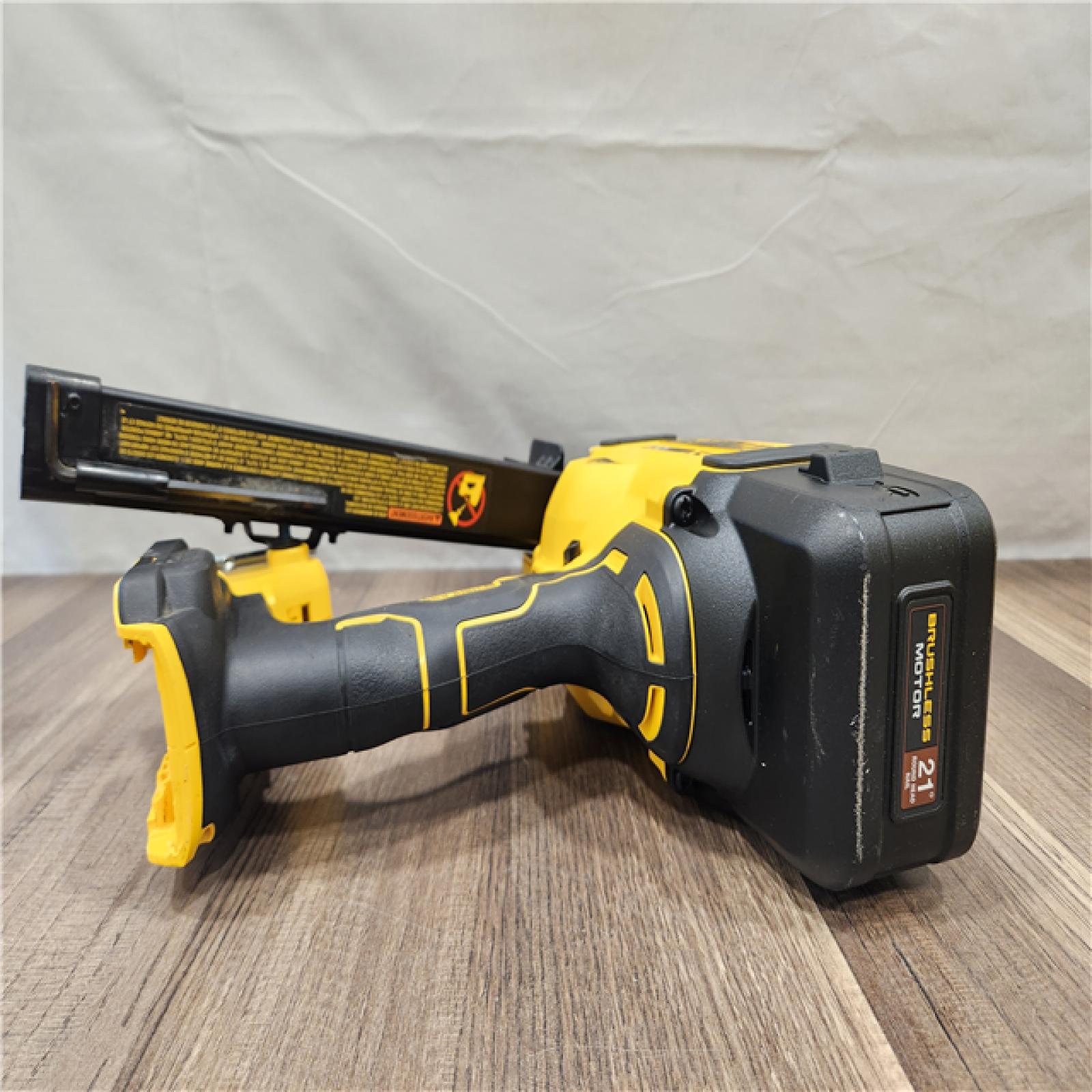 AS-IS- DeWalt 20V MAX Cordless 21 Deg Framing Nailer(TOOL ONLY)