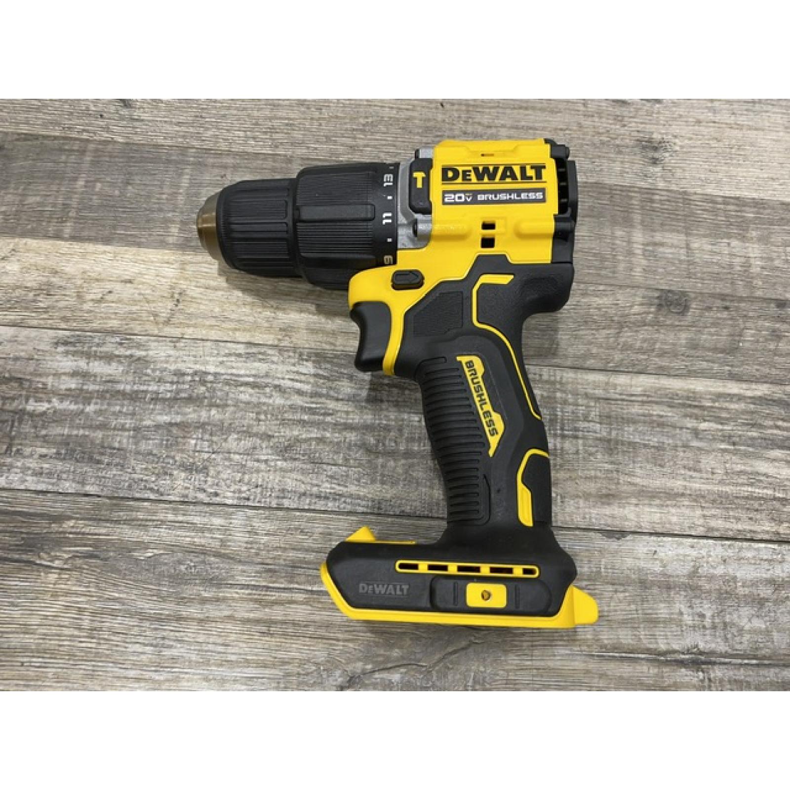 AS-IS DEWALT ATOMIC 20V Cordless 1/2 in. Compact Hammer Drill Kit