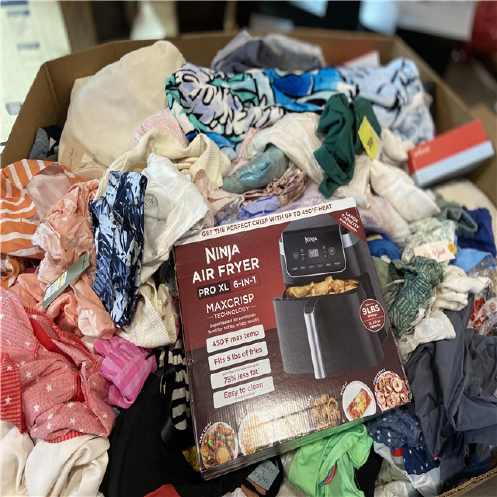 DALLAS LOCATION - BULLSEYE CLOTHING, HOME GOODS PALLET