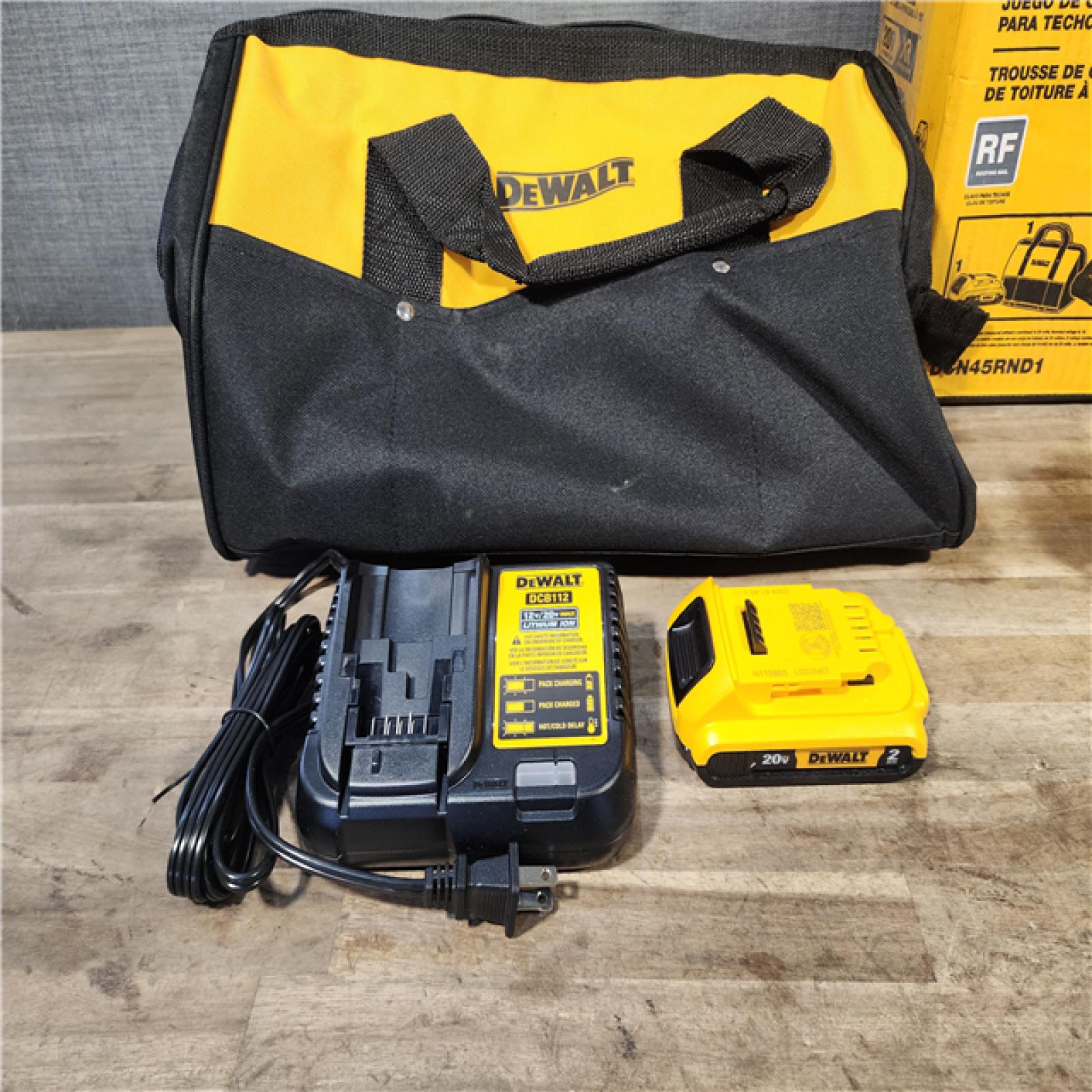 HOUSTON LOCATION - AS-IS DEWALT Roofing Nailer Cordless Kit