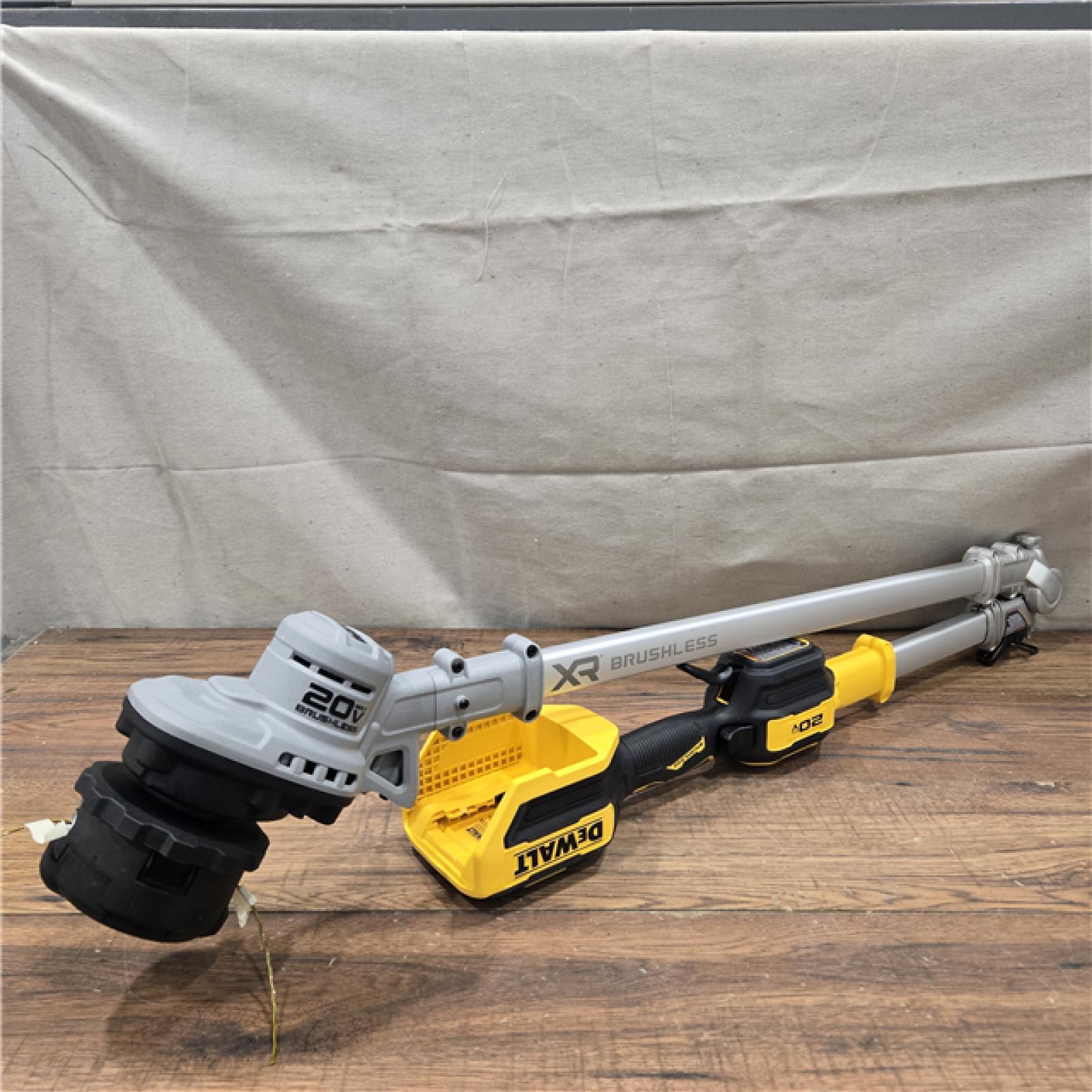 AS-IS DeWalt 20V MAX 14 in. Brushless Cordless Foldable String Trimmer Kit