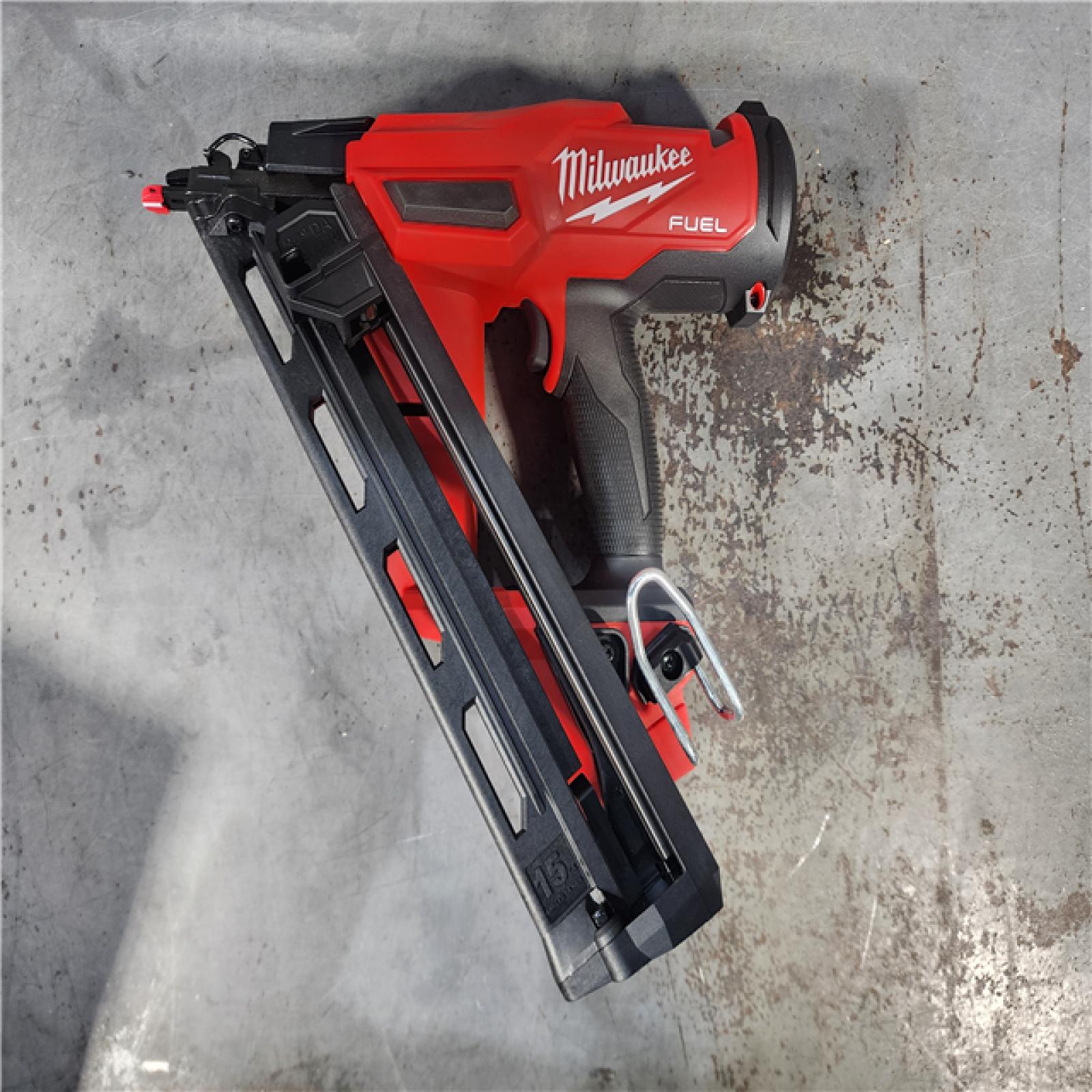 HOUSTON LOCATION - AS-IS Milwaukee 2839-20 M18 FUEL 15 Ga. 18 Volt Brushless Angled Finish Nailer (TOOL ONLY)