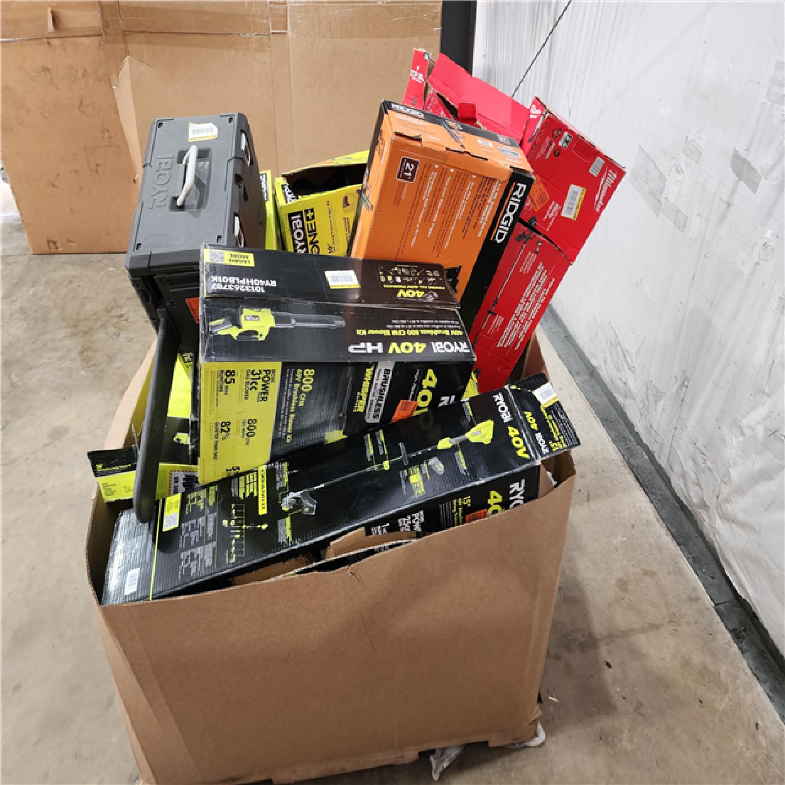 HOUSTON LOCATION - AS-IS TOOL PALLET