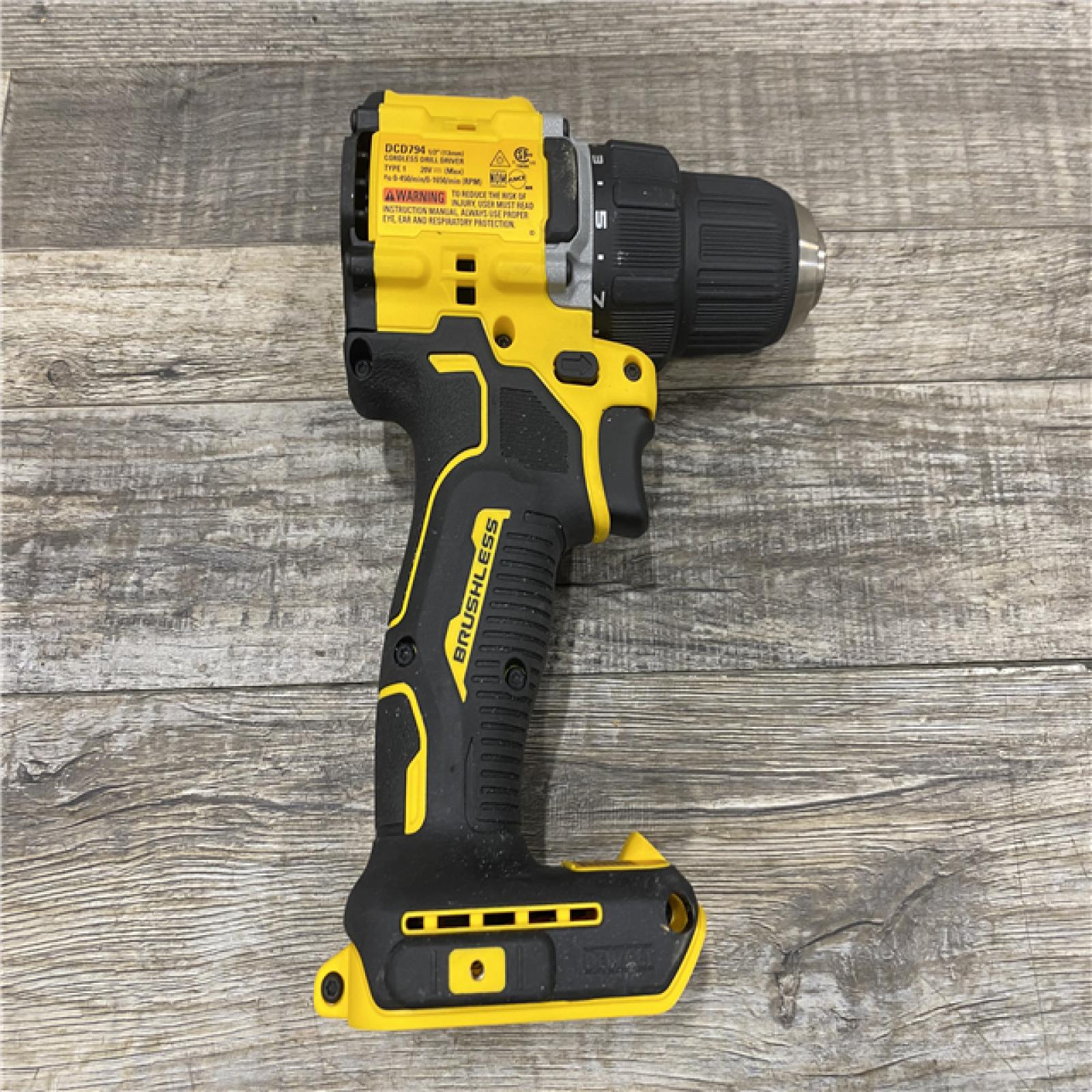 AS-IS DEWALT Atomic 20V Lithium-Ion Cordless Compact 1/2 in. Drill/Driver Kit