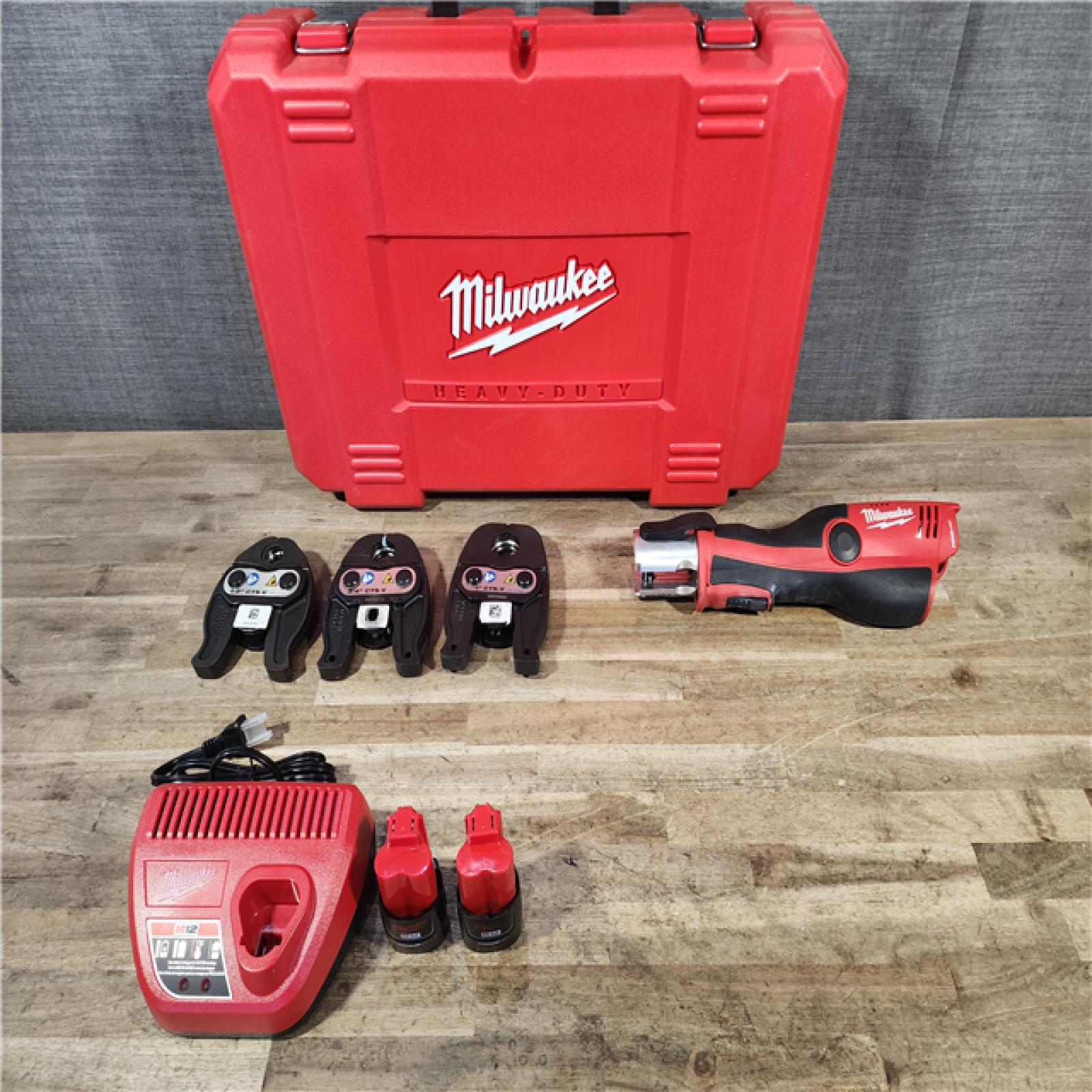 HOUSTON LOCATION - AS-IS M12 12-Volt Lithium-Ion Force Logic Cordless Press Tool Kit (3 Jaws Included) with Two 1.5 Ah Battery and Hard Case