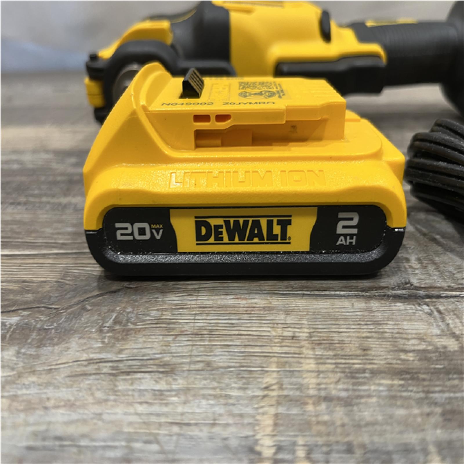 AS-IS DEWALT ATOMIC 20V MAX Cordless Brushless Oscillating Multi Tool Kit
