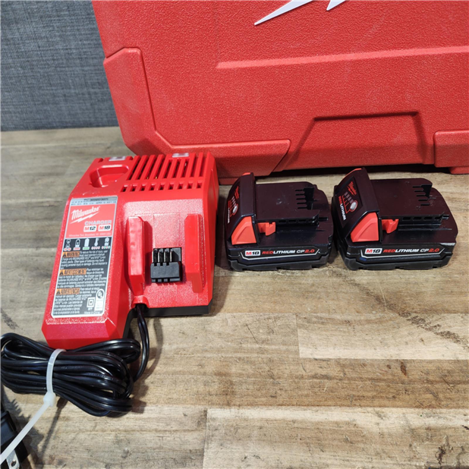HOUSTON LOCATION - AS-IS Milwaukee 18V Lithium-Ion Cordless Short Throw Press Tool Kit