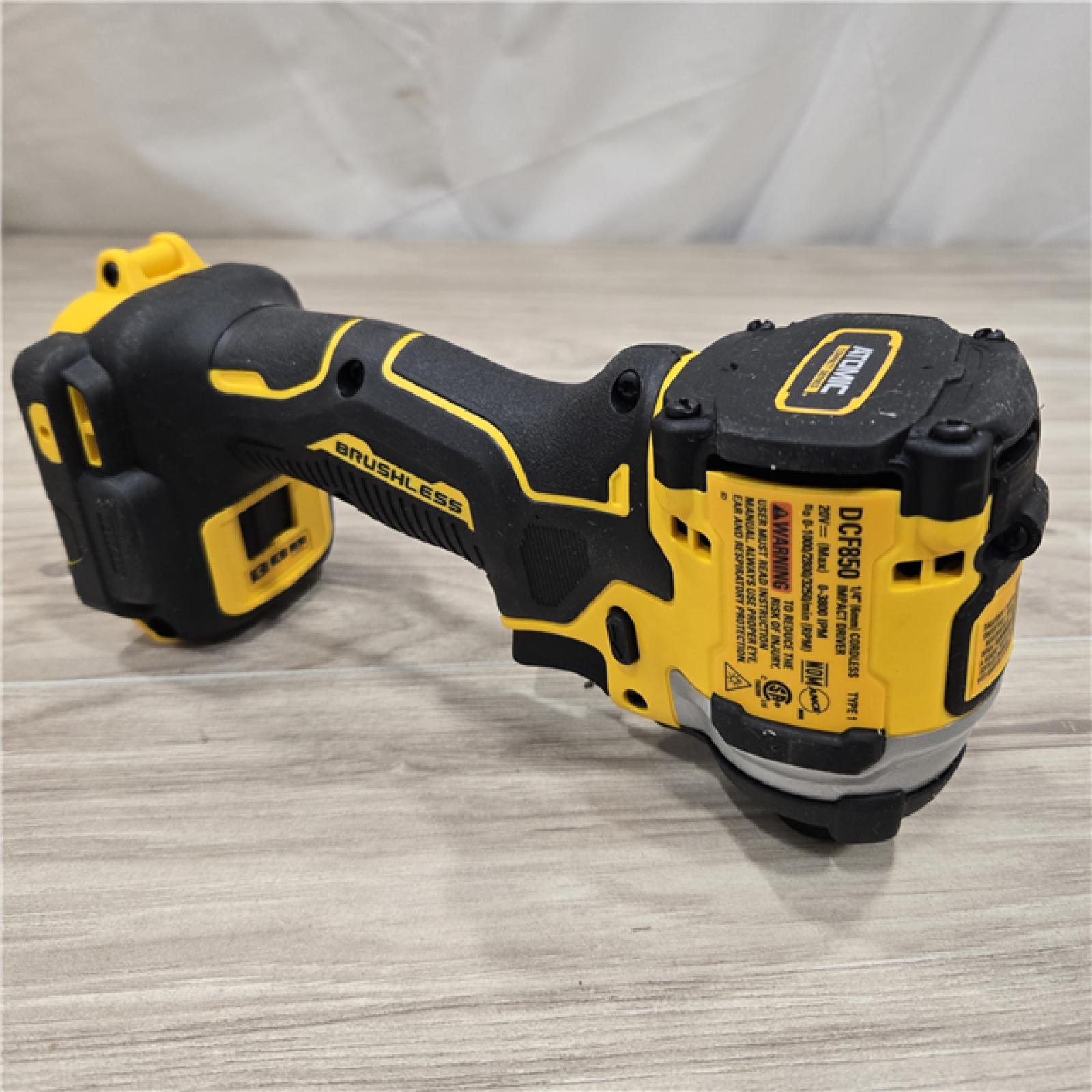 AS-IS DEWALT 20V MAX XR Hammer Drill/ Impact Driver Kit