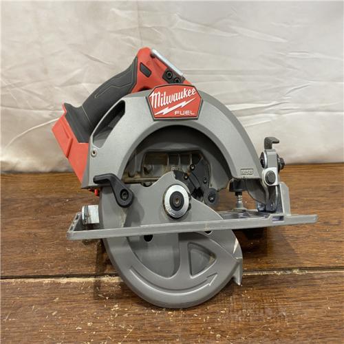 AS-IS Milwaukee Tools M18 FUEL 7-1/4 Circular Saw (Tool Only) 2834-20